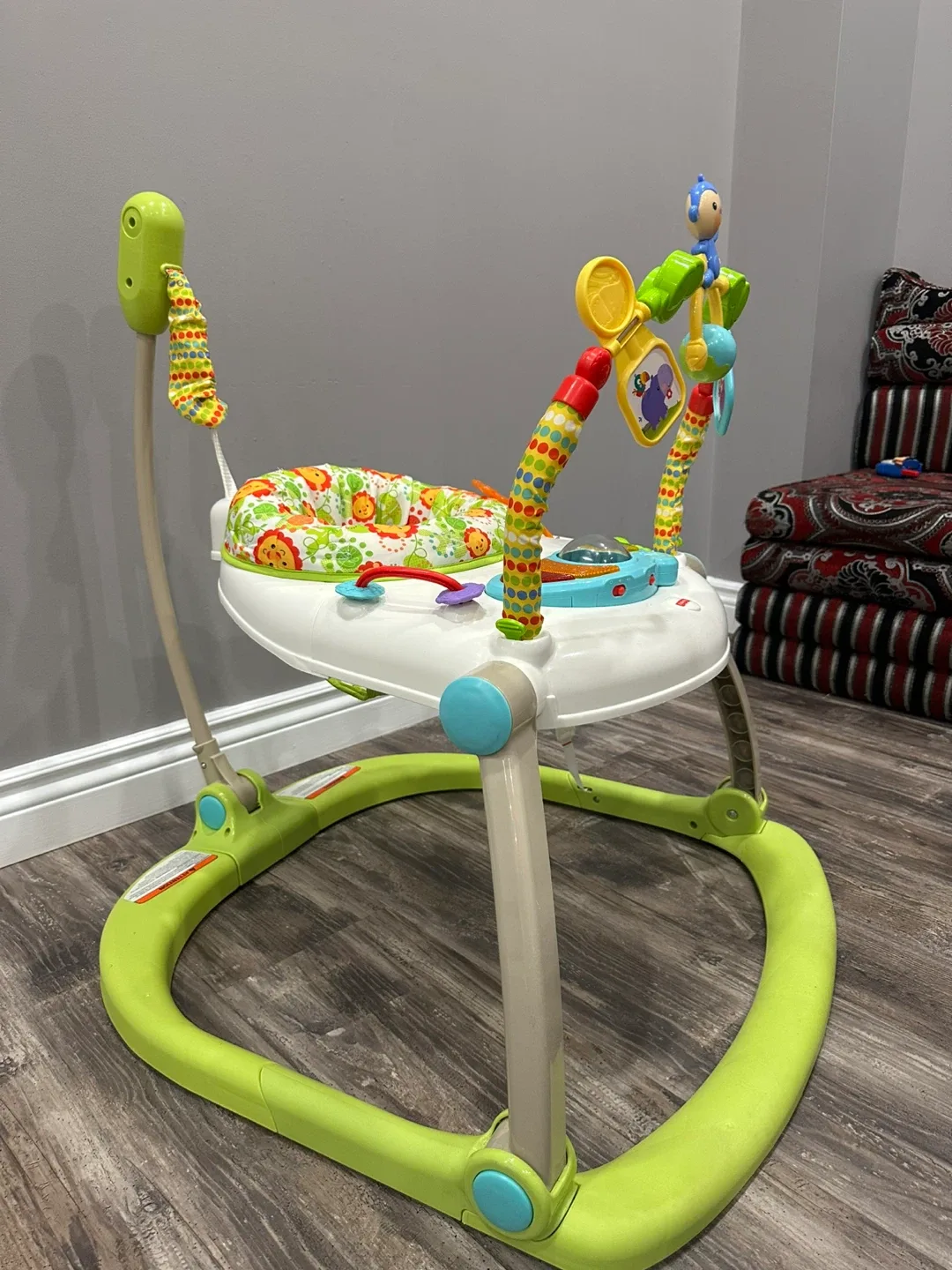 Fisher-Price Jumperoo Baby Bouncer and Activity Center image indicator(2)
