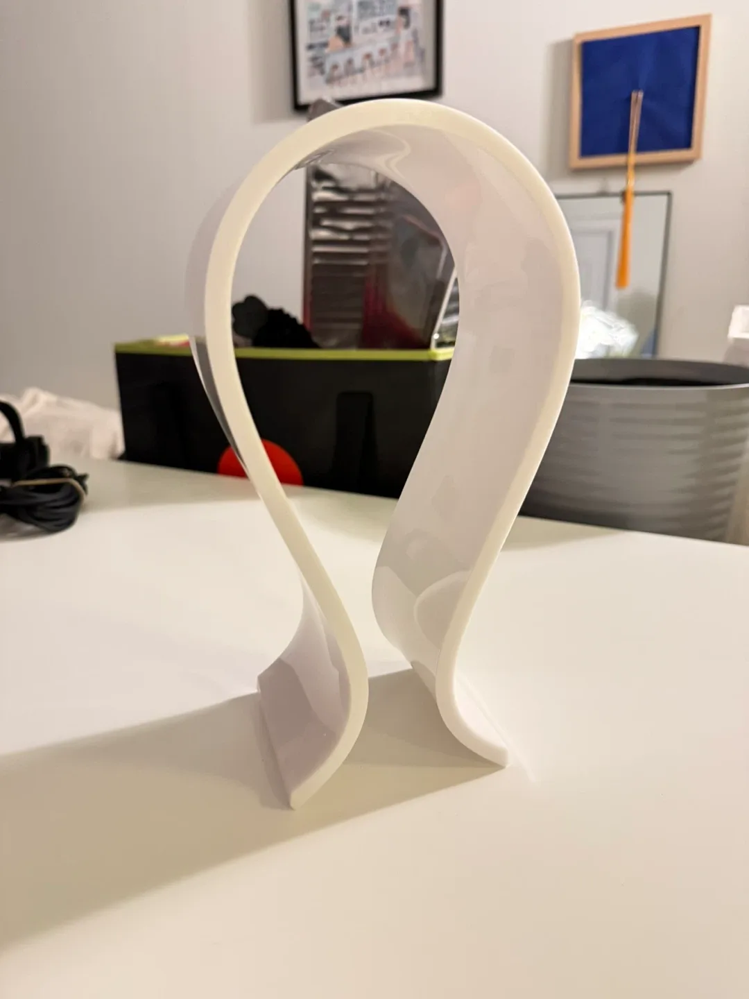 Headphone Stand - White image indicator(2)