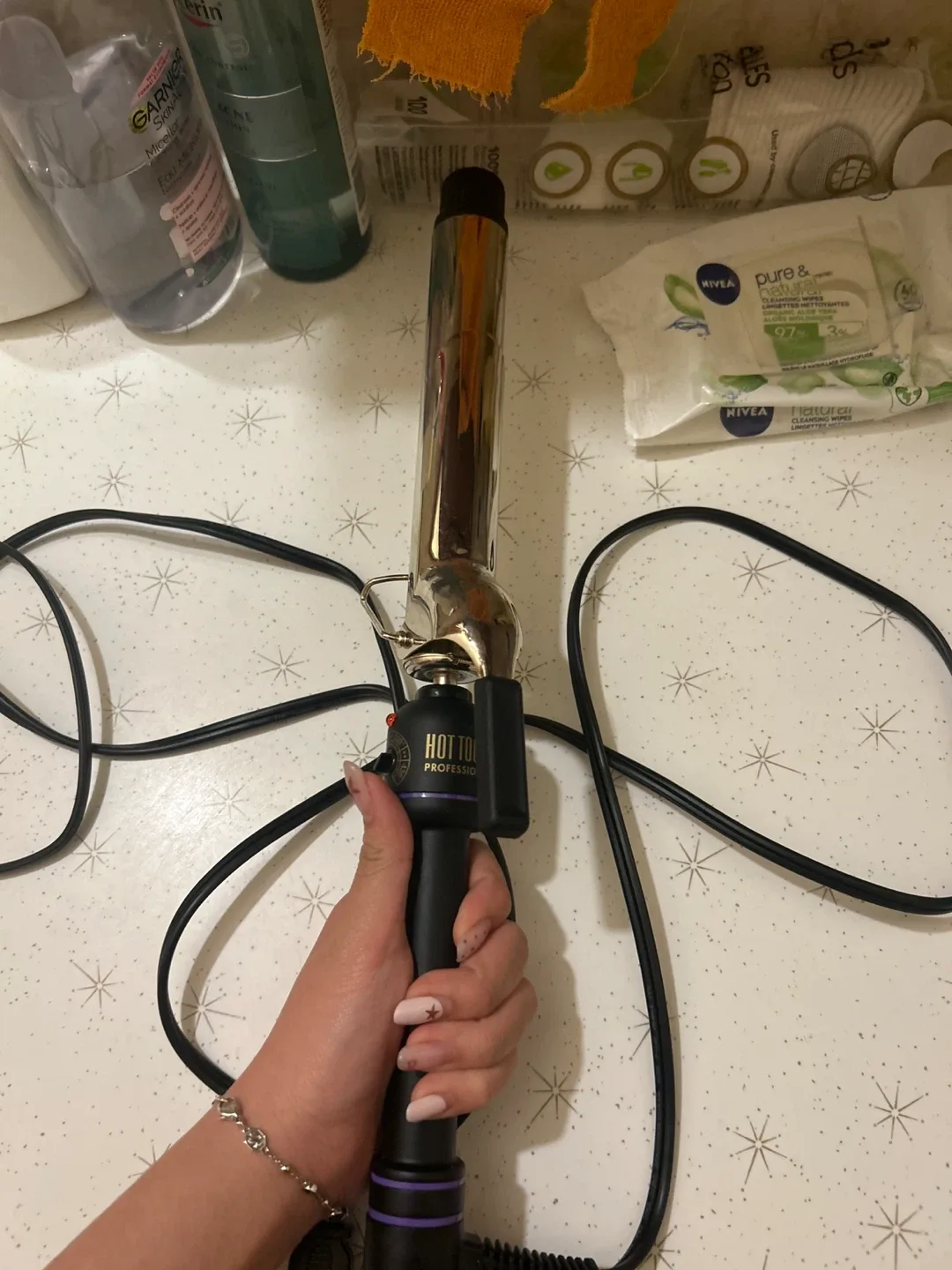 Hot Tools Professional Curling Iron image indicator(2)