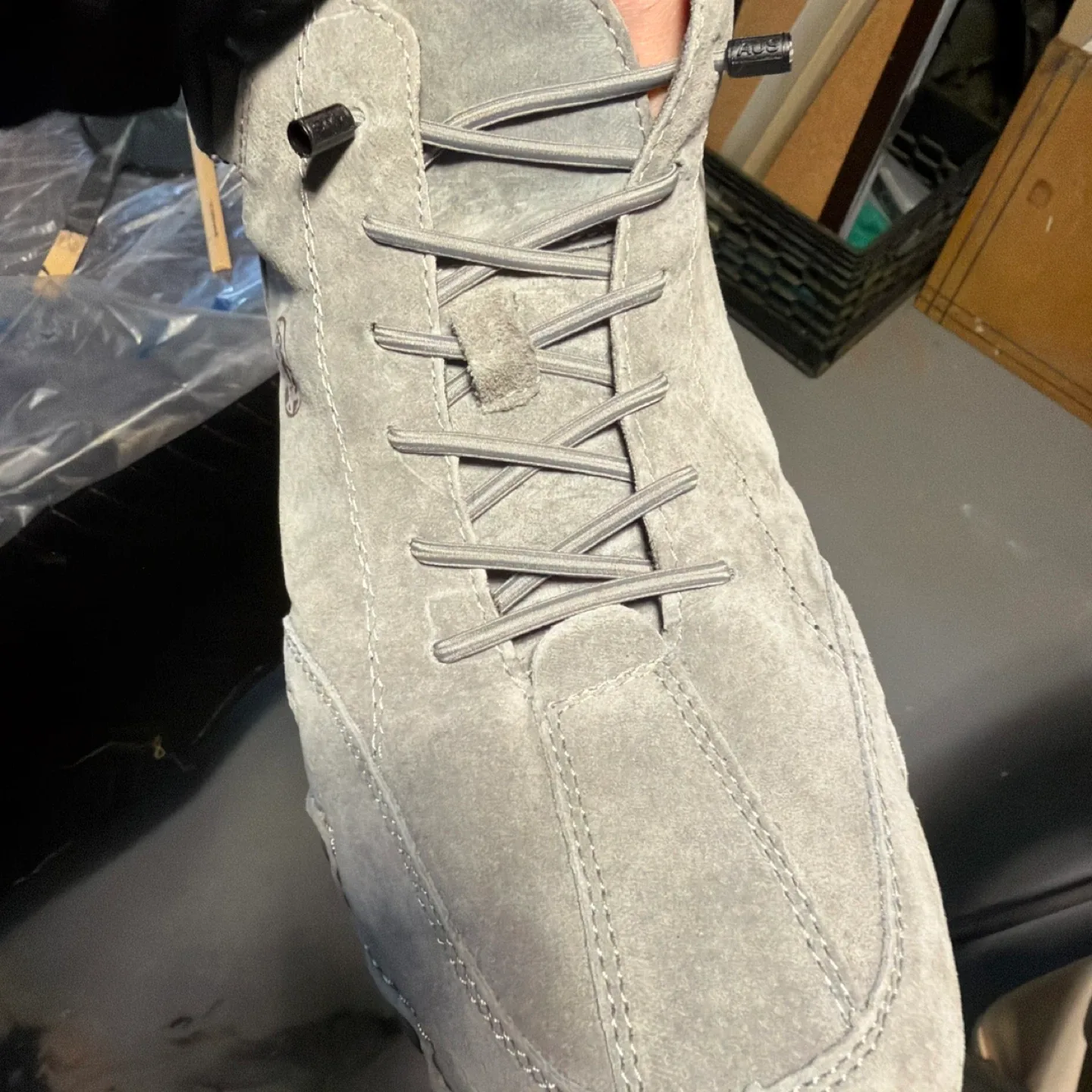 CLOHOO Gray Suede Boots image indicator(4)