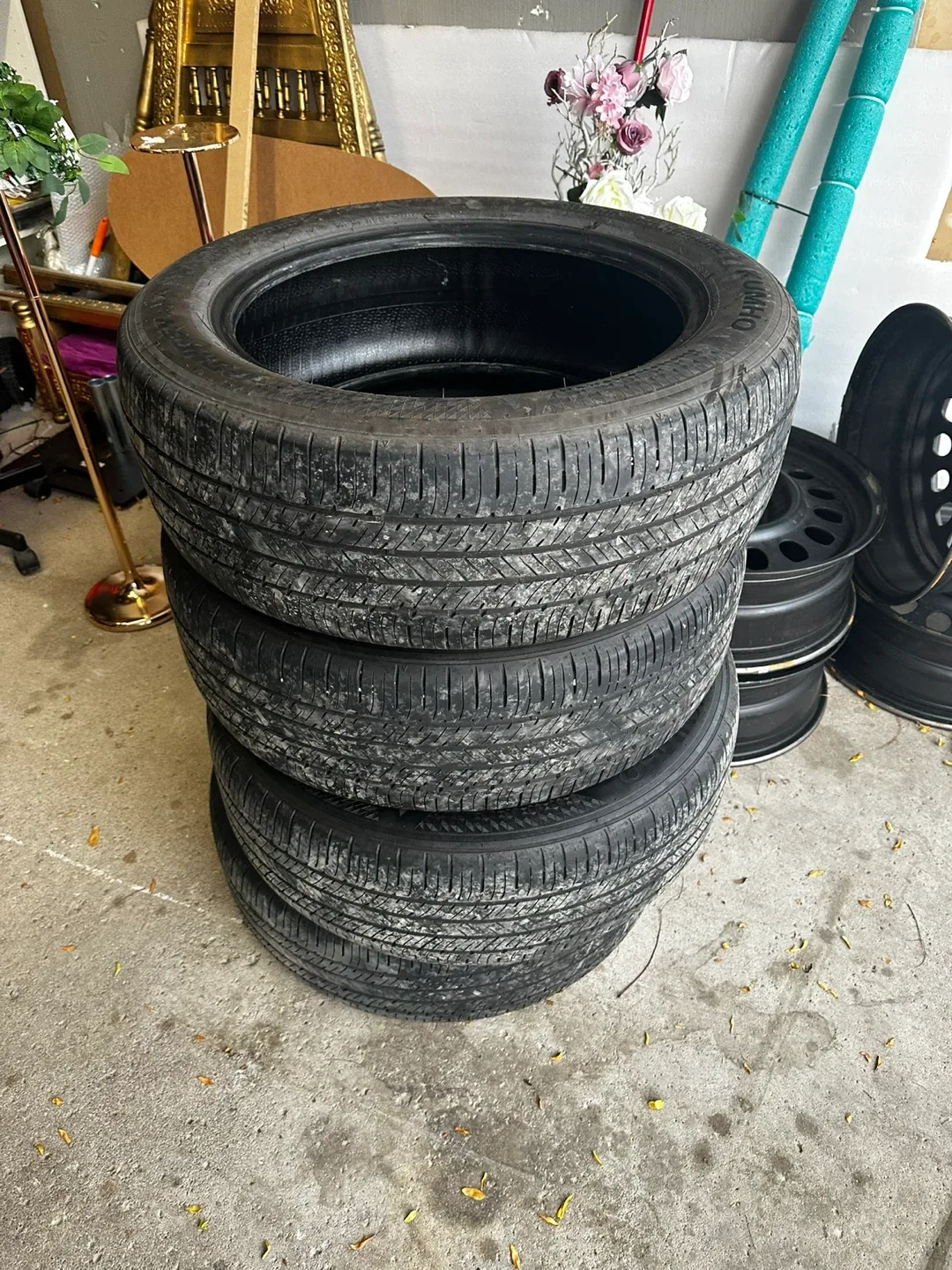 Kumho 235/55R19 Tires - Set of 4 with Steel Rim image indicator(6)