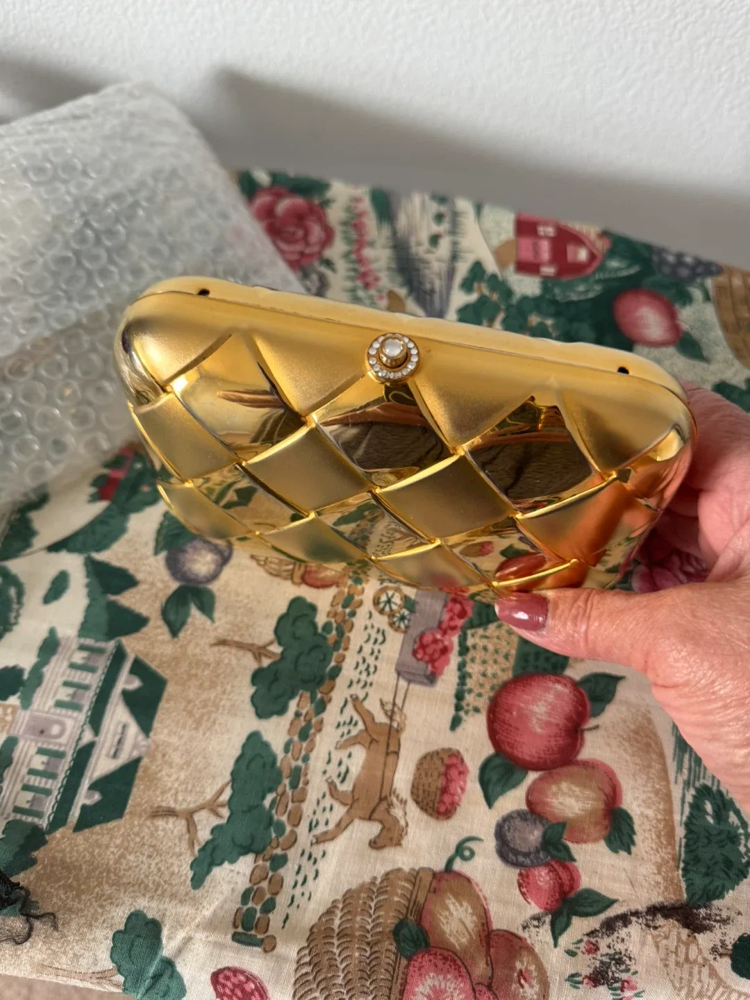 Gold Woven Clutch image indicator(3)