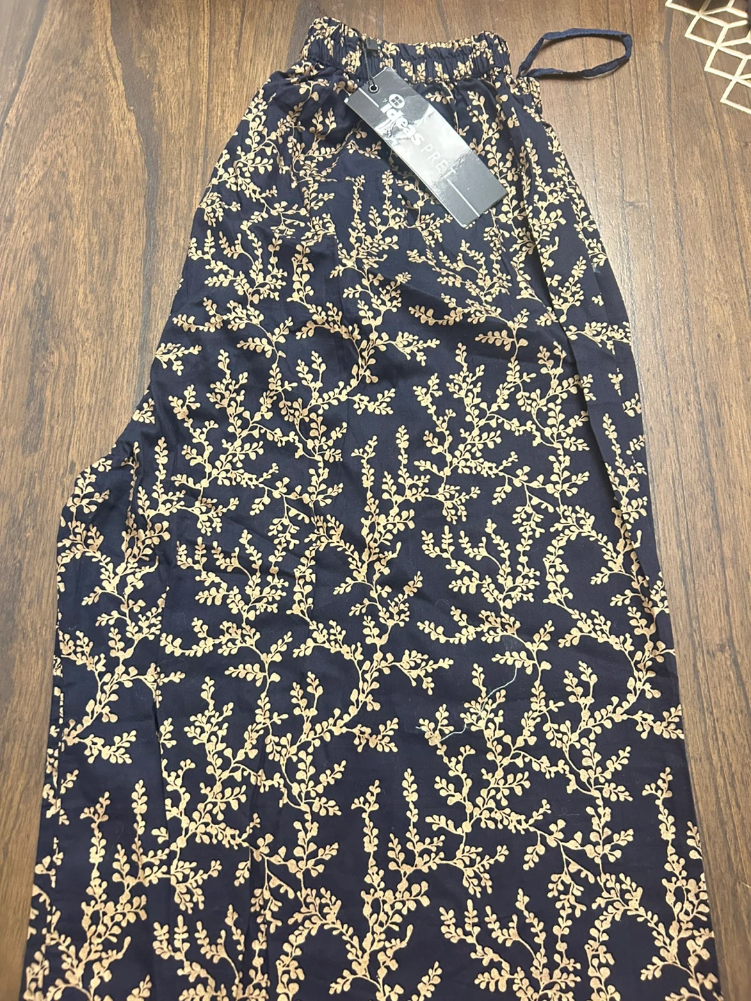 Ideas Pret Pants - New with Tags