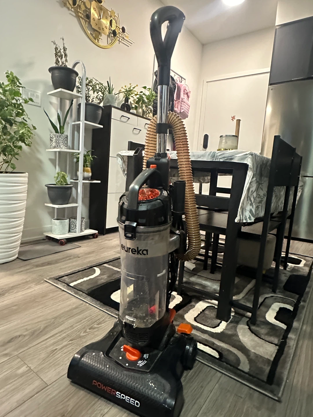 Eureka PowerSpeed Vacuum - photo 4