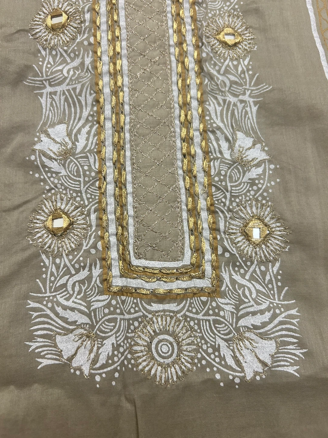 Chinyere Beige Embroidered Kurta - New! - photo 2