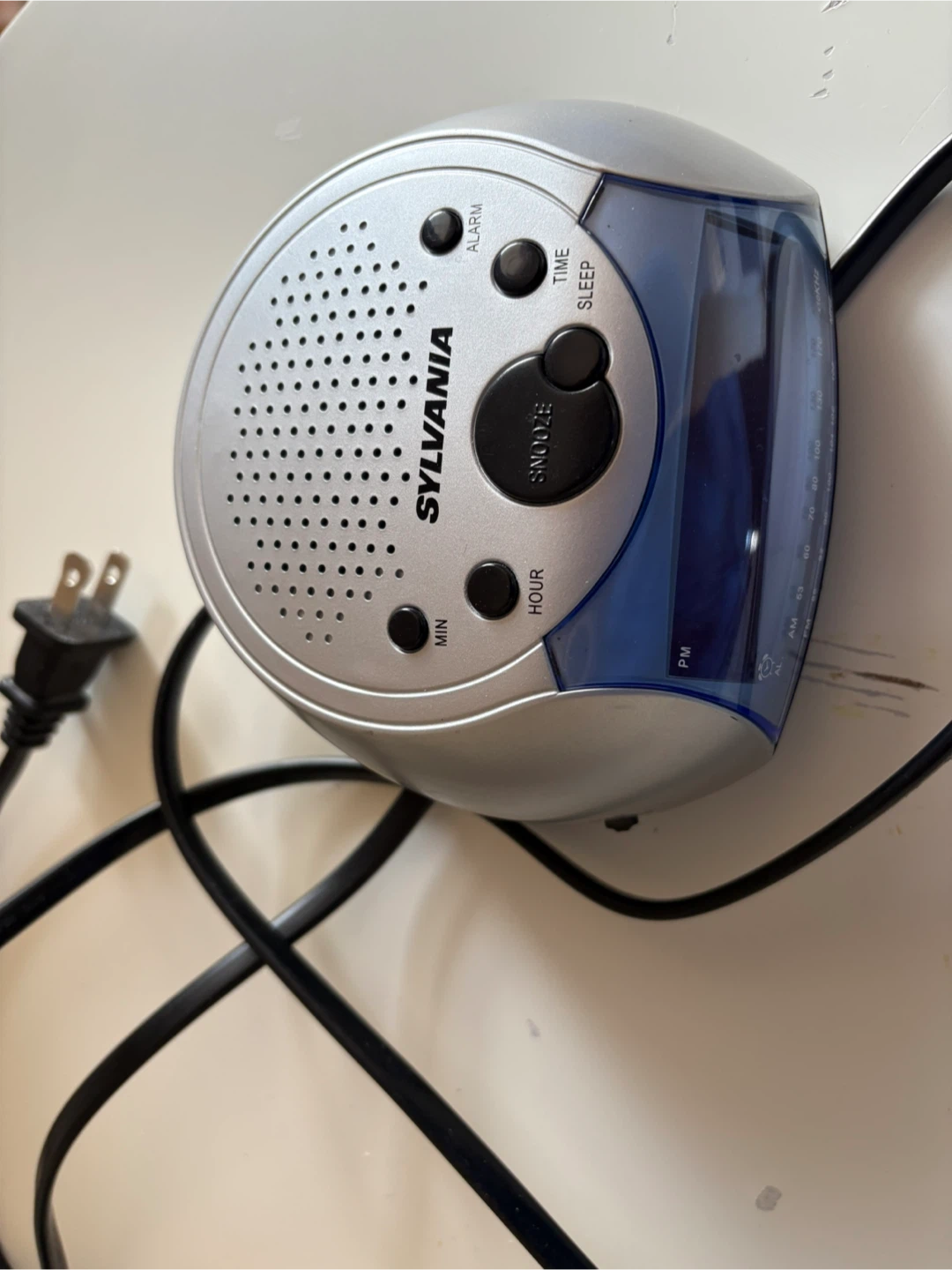 Sylvania Alarm Clock Radio - photo 4