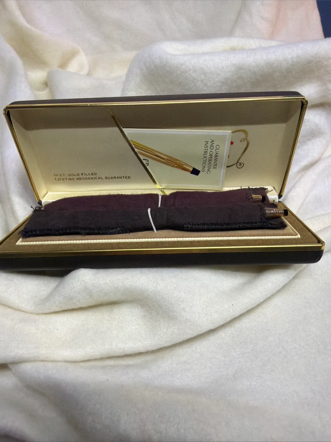 Cross Classic Century 14K Gold Pen Set thumbnail