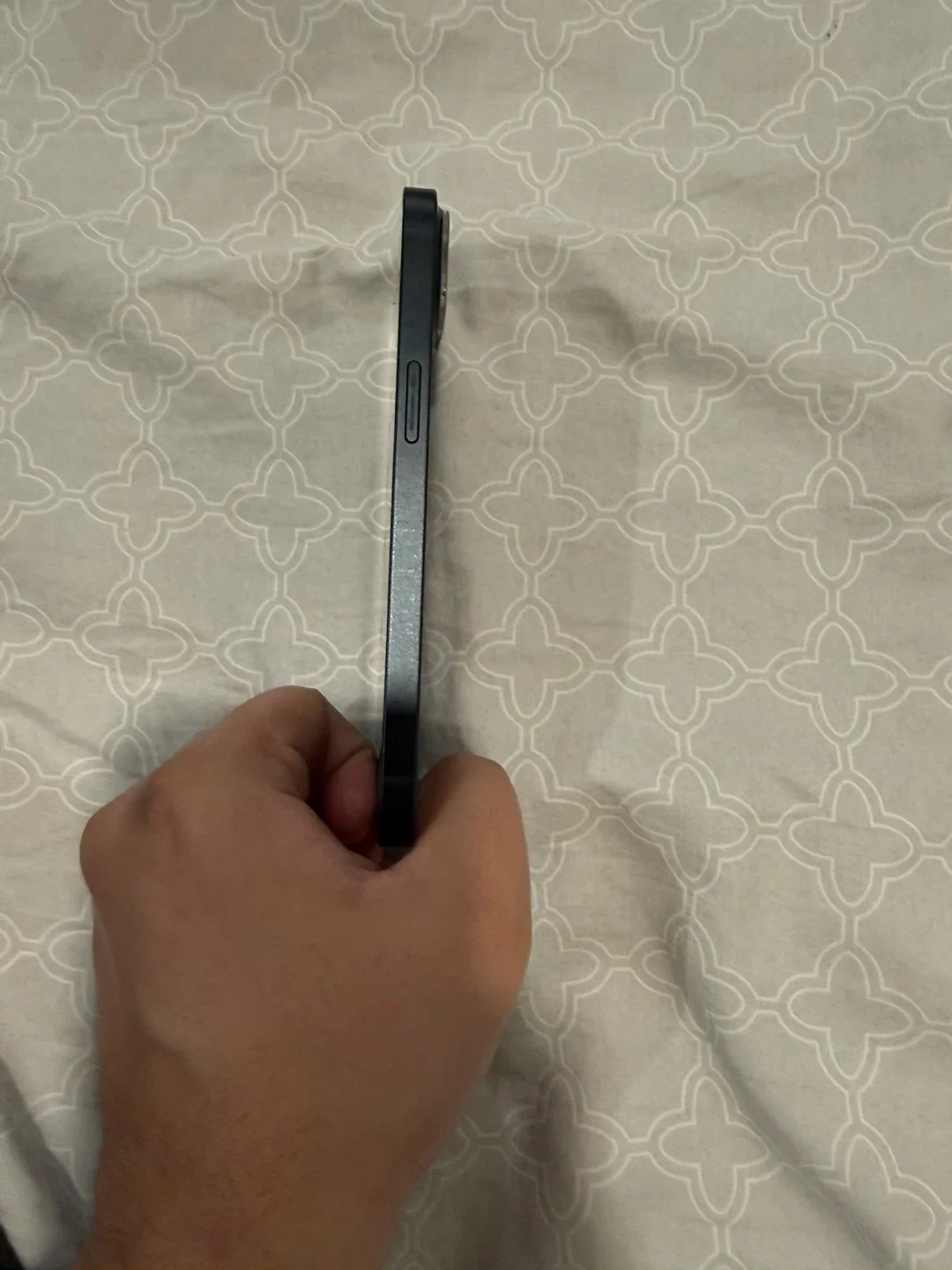 iPhone with 85% Battery Health image indicator(2)