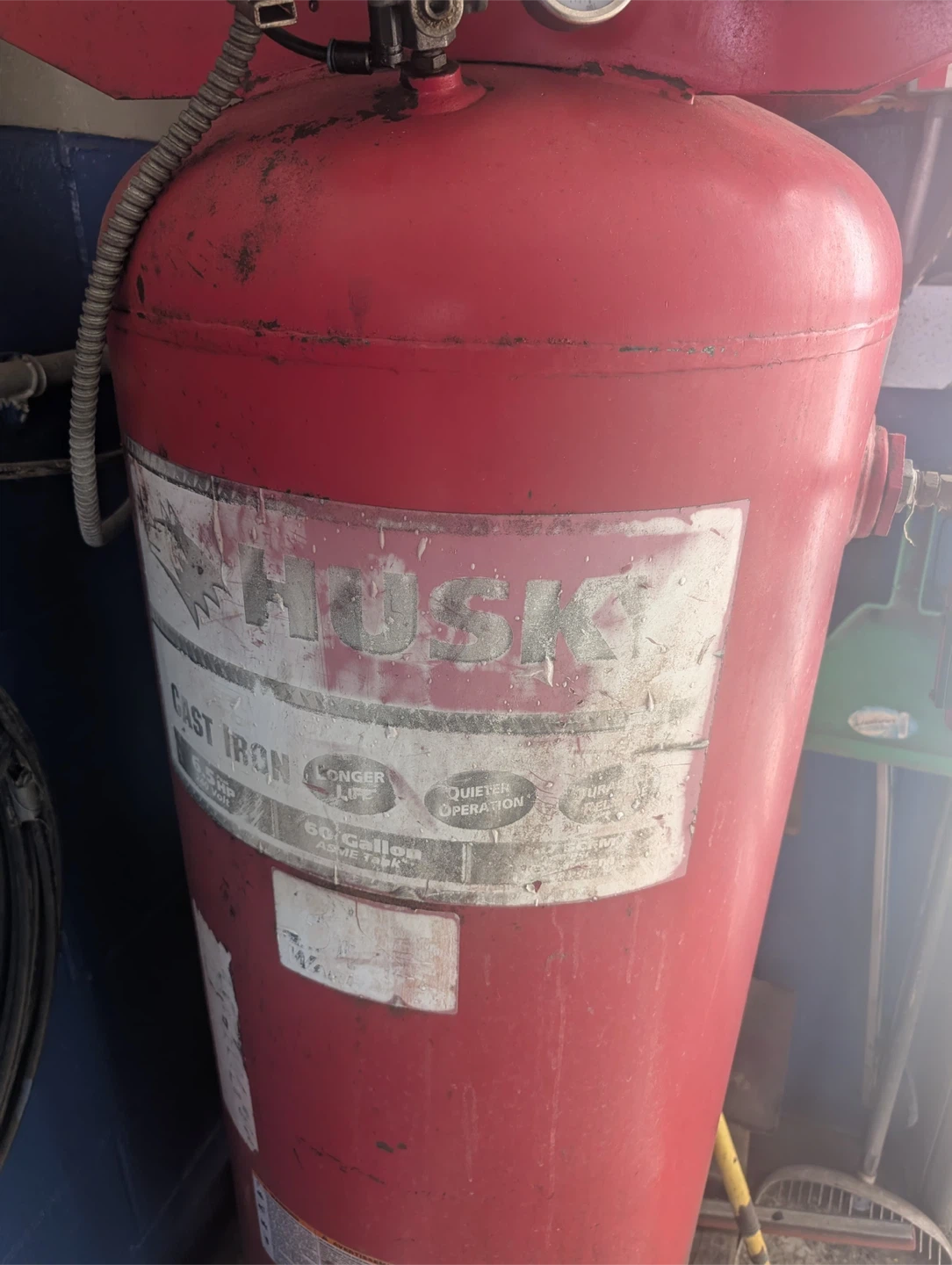 HUSKY 60 Gallon Air Compressor i hace 2