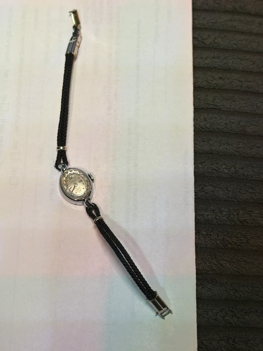 Vintage Timex Pendant Watch image indicator(2)