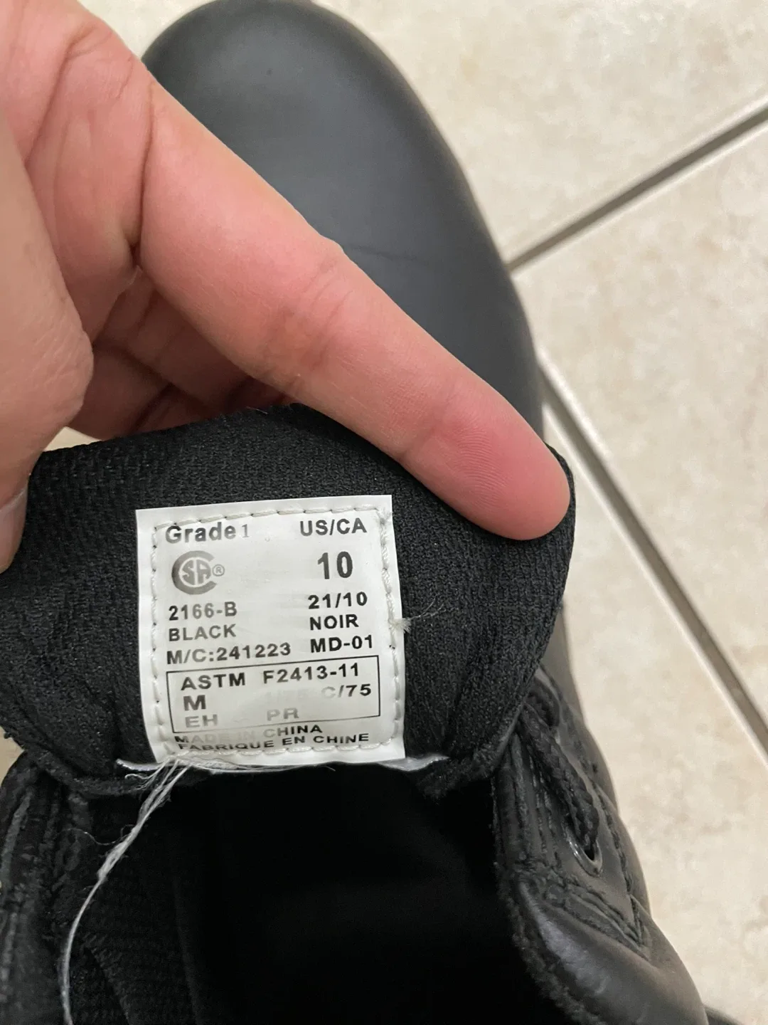 Tiger Safety Boots - Size 10 - Black image indicator(2)