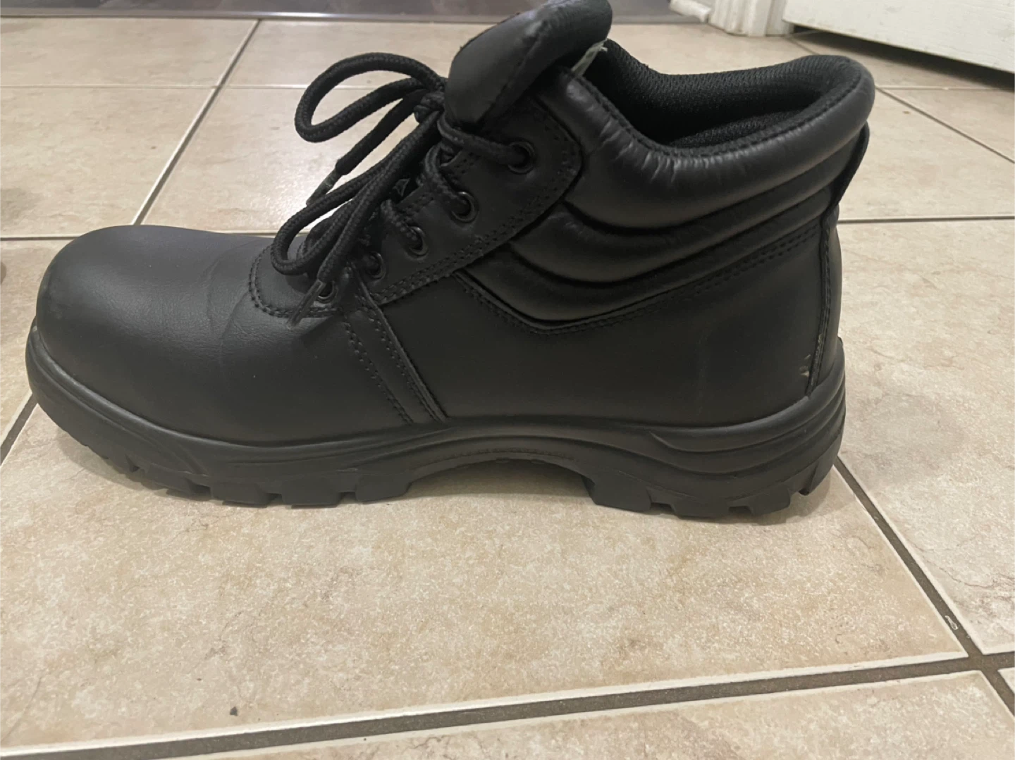 Tiger Safety Boots - Size 10 - Black - photo 3