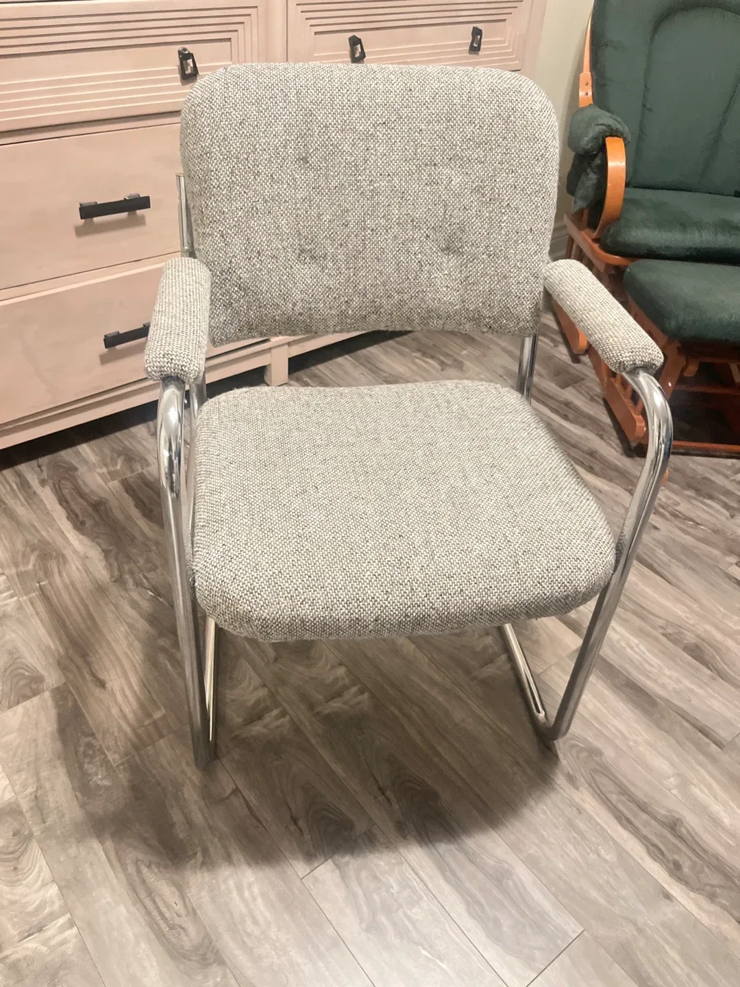 Vintage Chrome Frame Armchair - Retro Style image indicator(2)