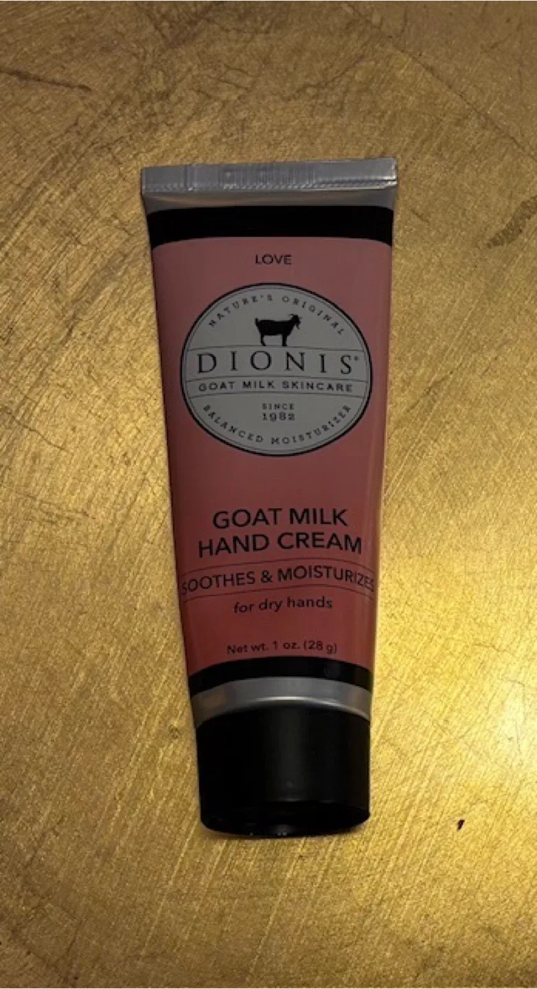 🤩August IPSY Goodie Bag image indicator(3)