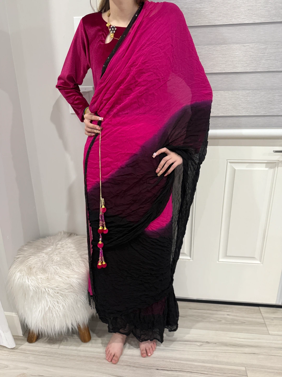 Pink Velvet Top & Saree - photo 2