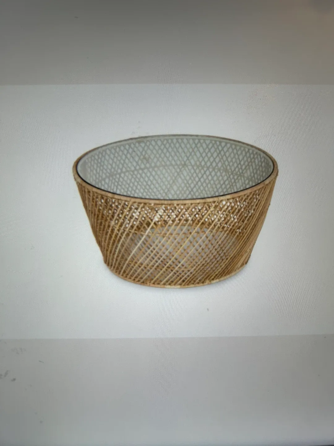 Wicker and Glass Round Coffee Table image indicator(2)
