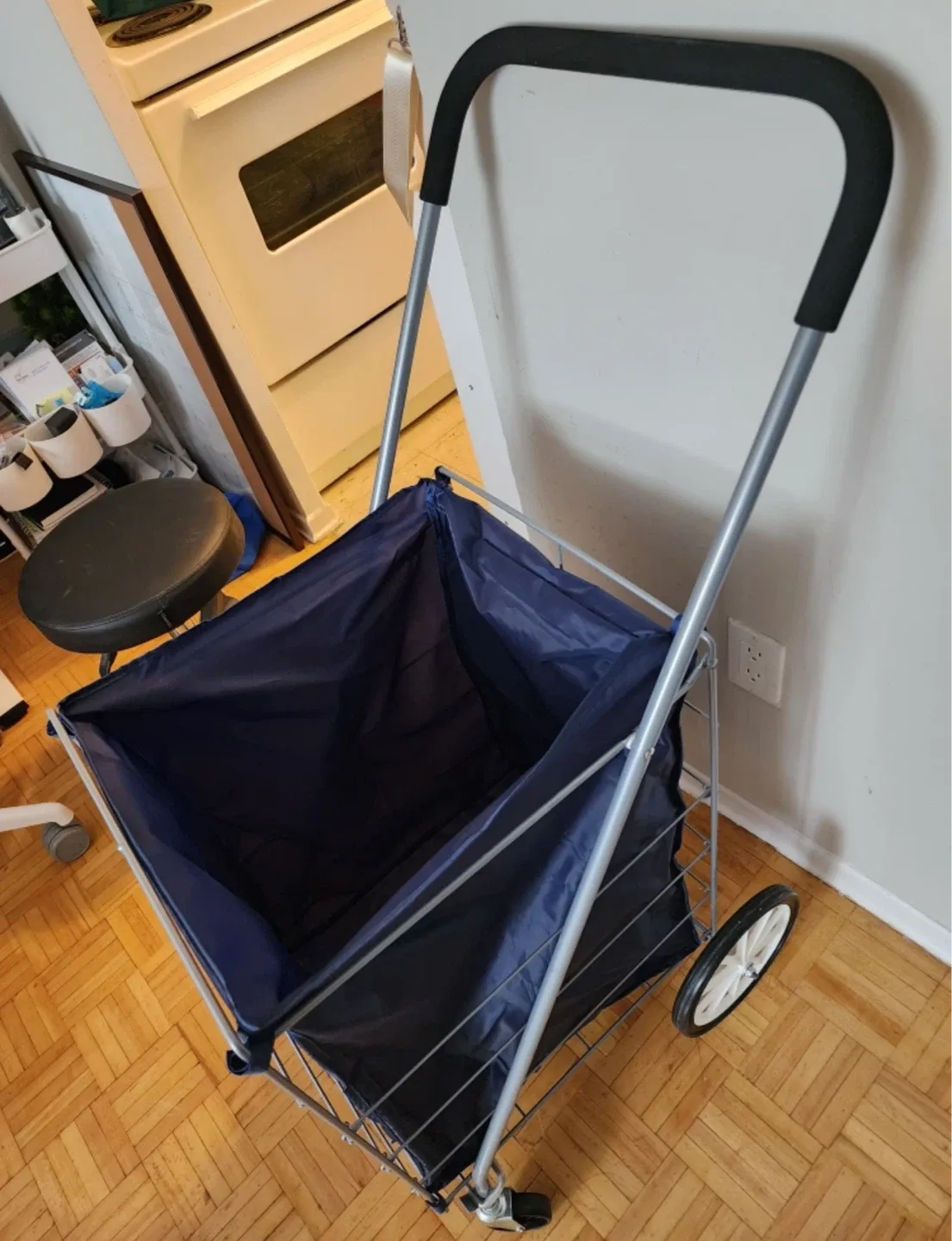 Rolling Laundry/ grocery Cart thumbnail