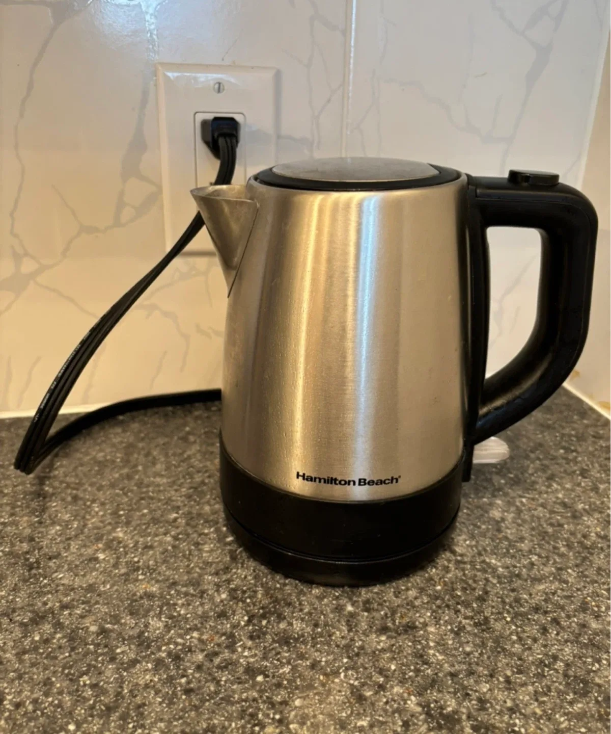 Hamilton Beach Electric Kettle thumbnail