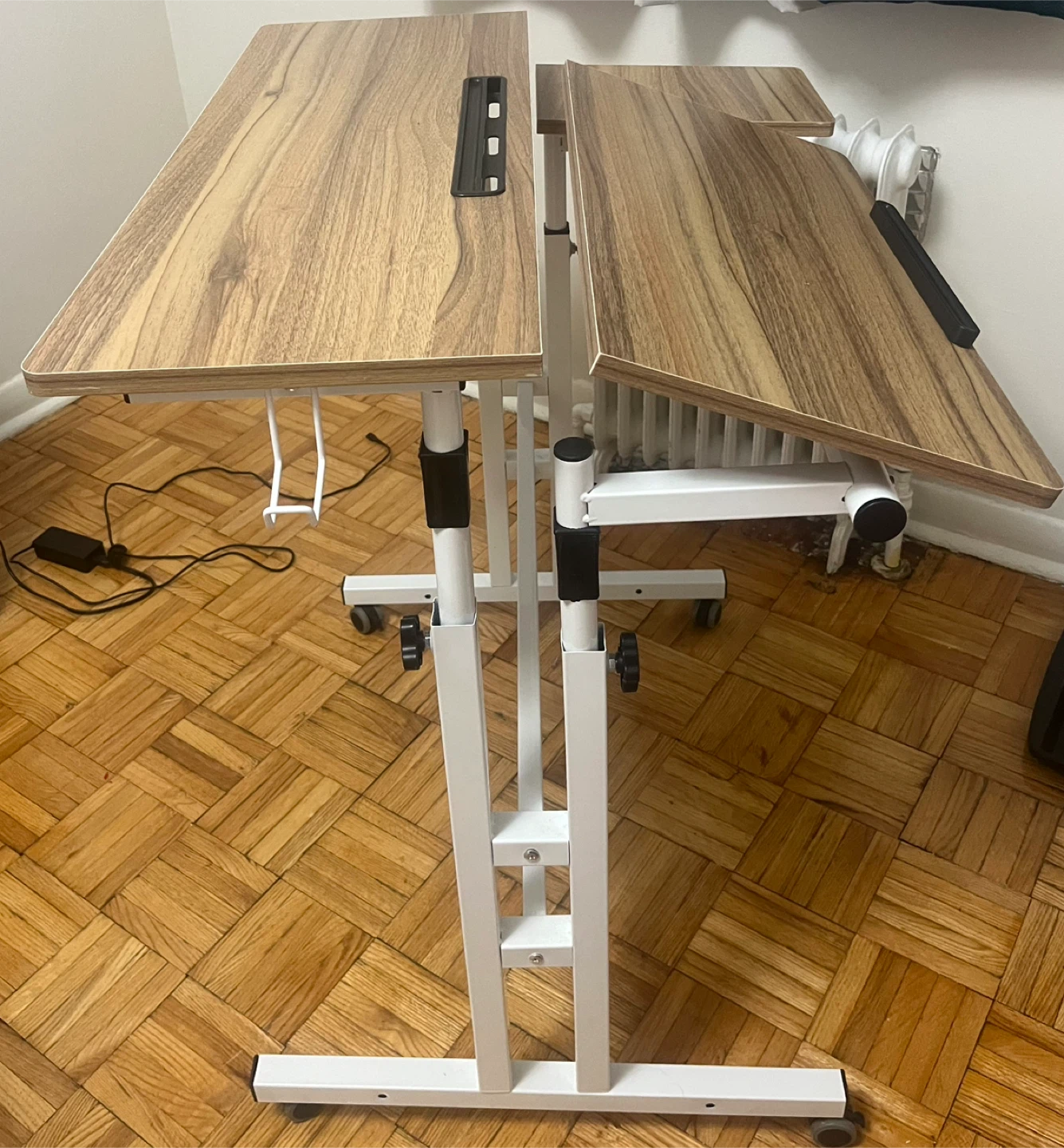 Study / work table - photo 2