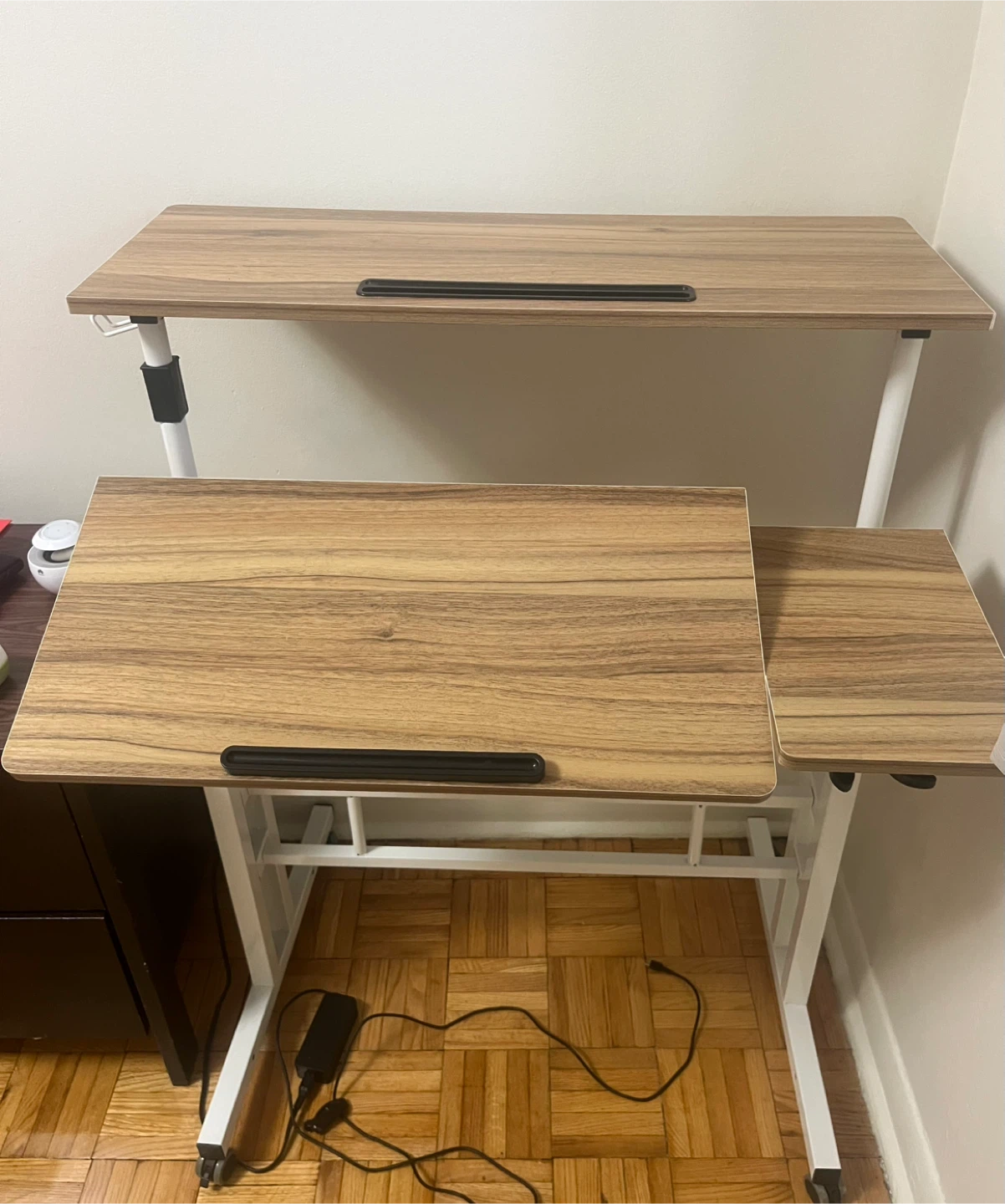 Study / work table - photo 3