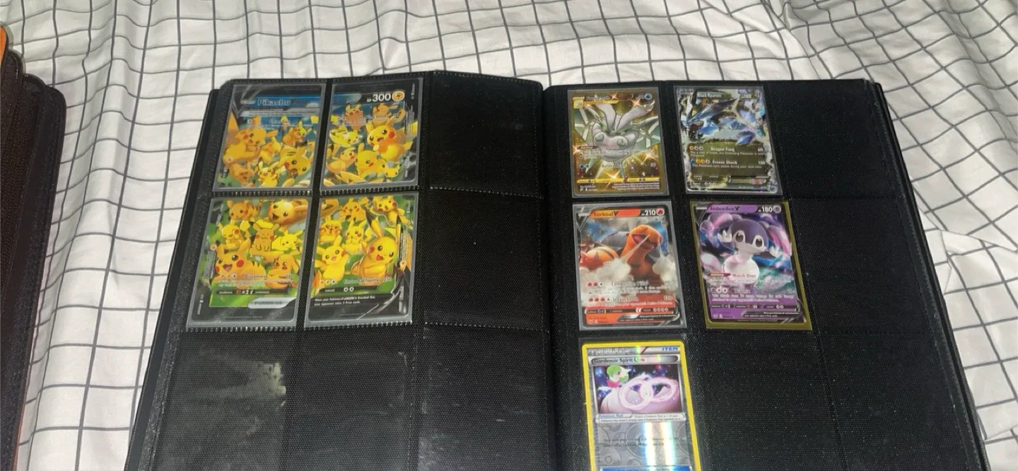 Pokémon Card Collection image indicator(9)