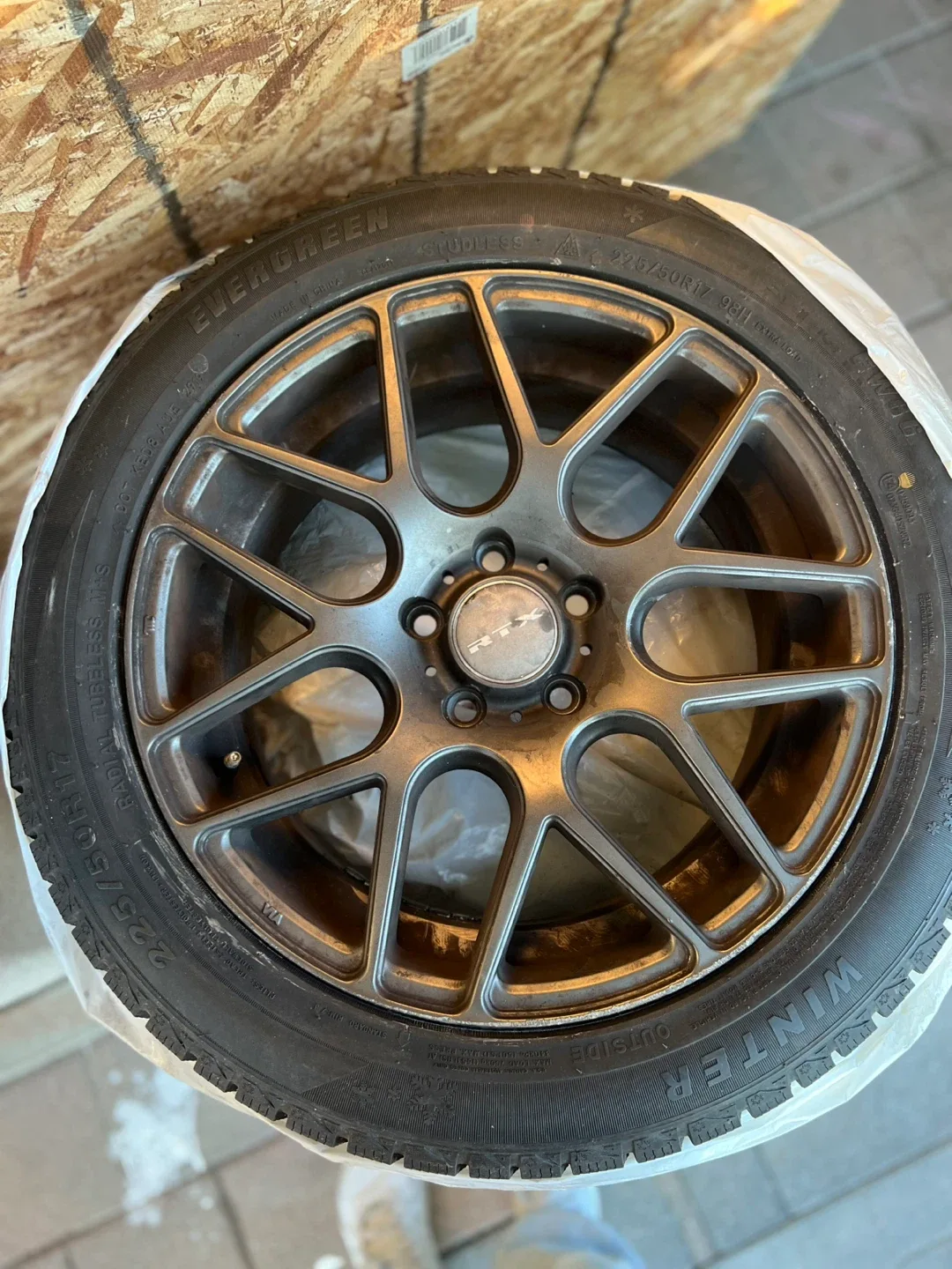 RTX Wheel with Evergreen Winter Tire 225/50R17 image indicator(7)