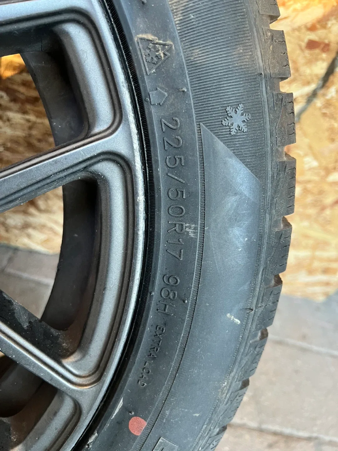 RTX Wheel with Evergreen Winter Tire 225/50R17 image indicator(10)