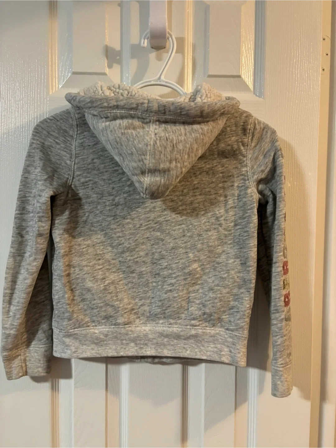 Abercrombie Kids Grey Zip-Up Hoodie Size 7/8 image indicator(2)