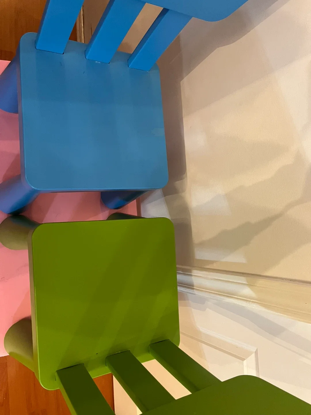 IKEA LÄTT Children's Table and Chairs image indicator(2)