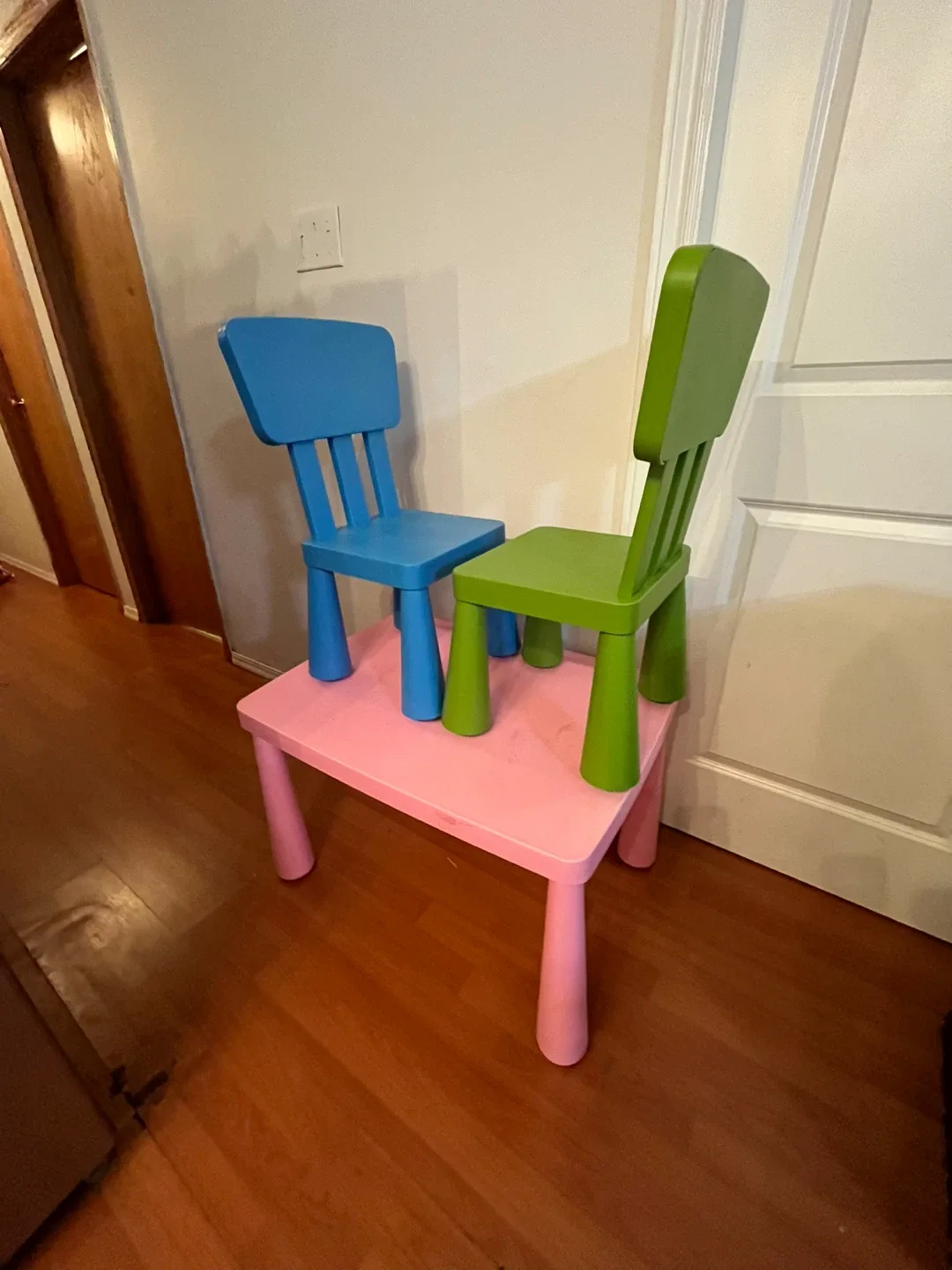 IKEA LÄTT Children's Table and Chairs thumbnail