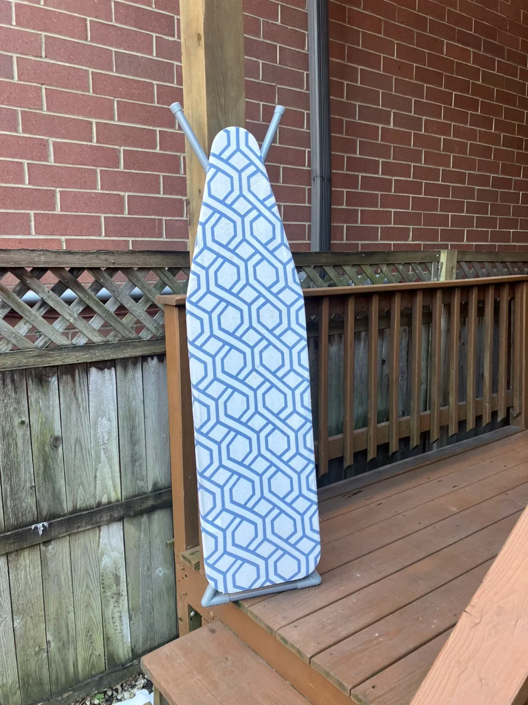 Adjustable Height Metal Ironing Board - Excellent Condition thumbnail