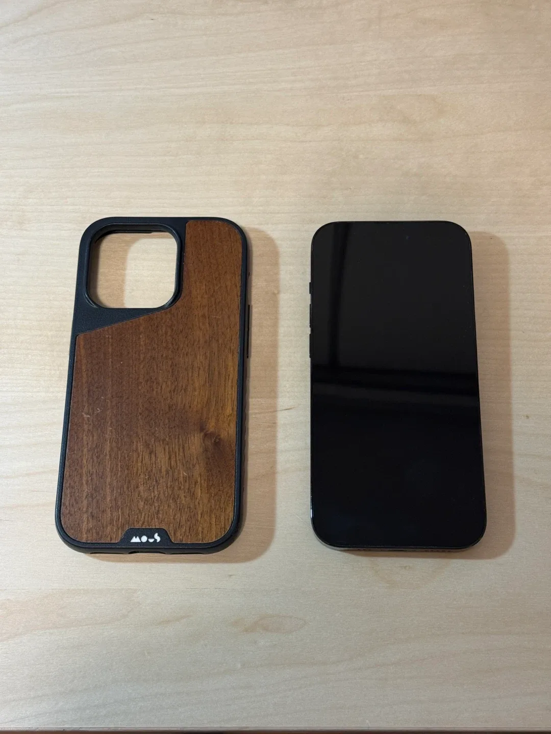 iPhone 14 Pro 128Gb with Mous Case image indicator(4)