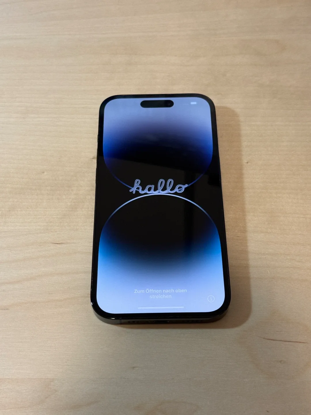 iPhone 14 Pro 128Gb with Mous Case image indicator(2)