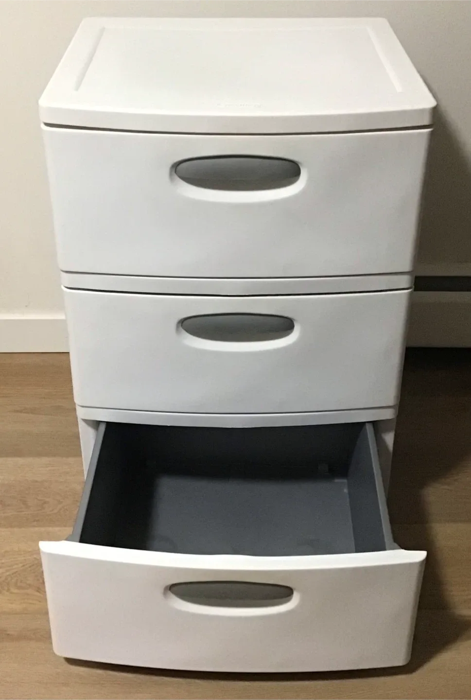 3-Drawer Plastic Storage Drawers image indicator(2)