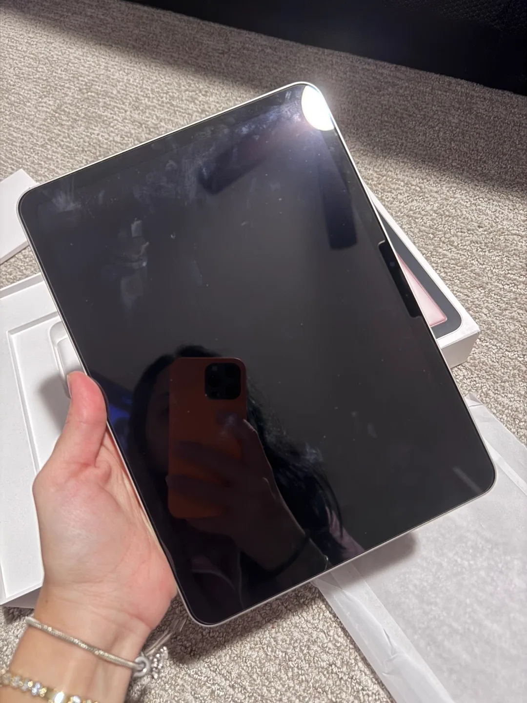 iPad Air M3 10gen color starlight image indicator(3)