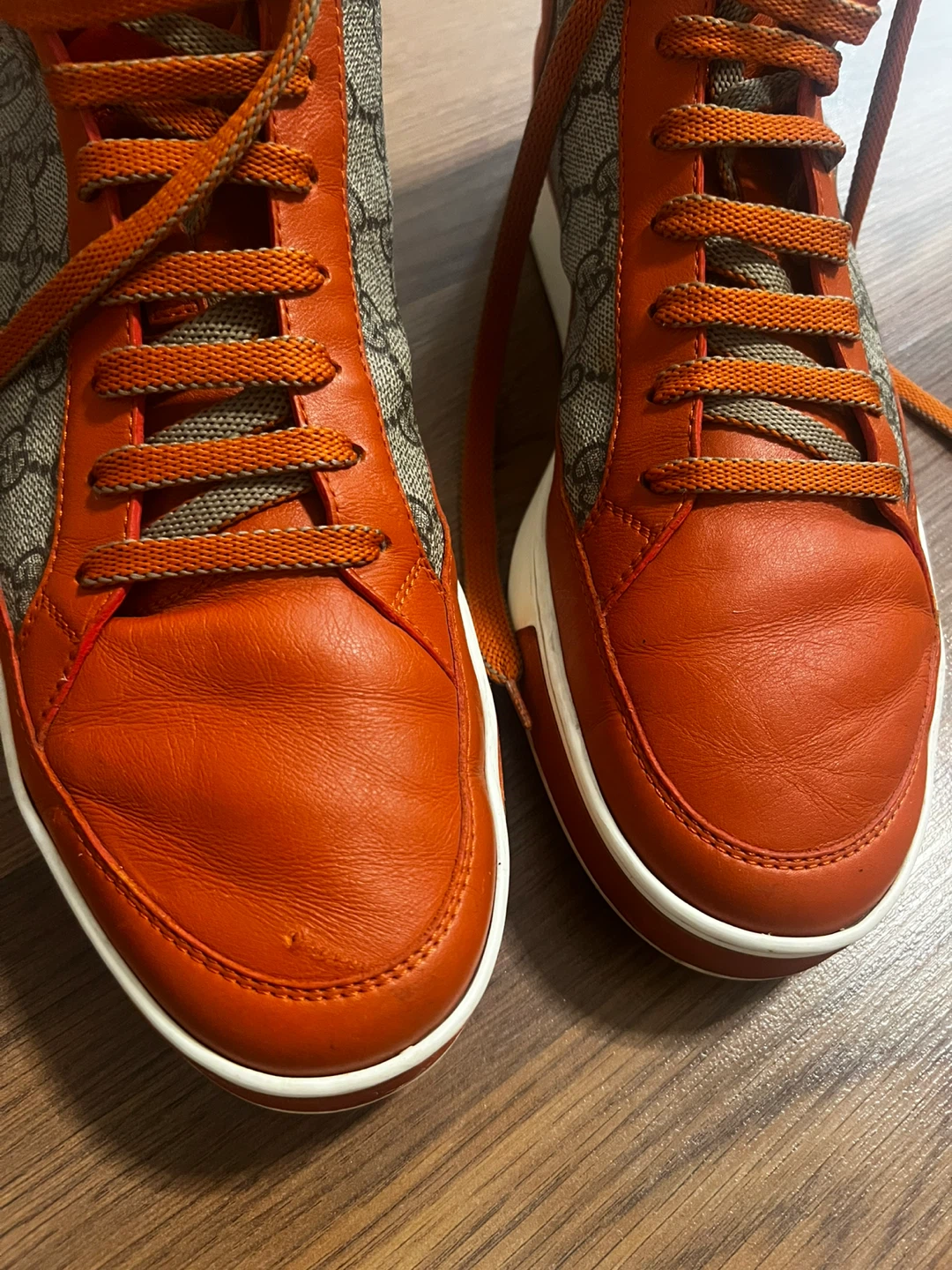 Authentic Gucci Supreme Leather High Top - photo 5