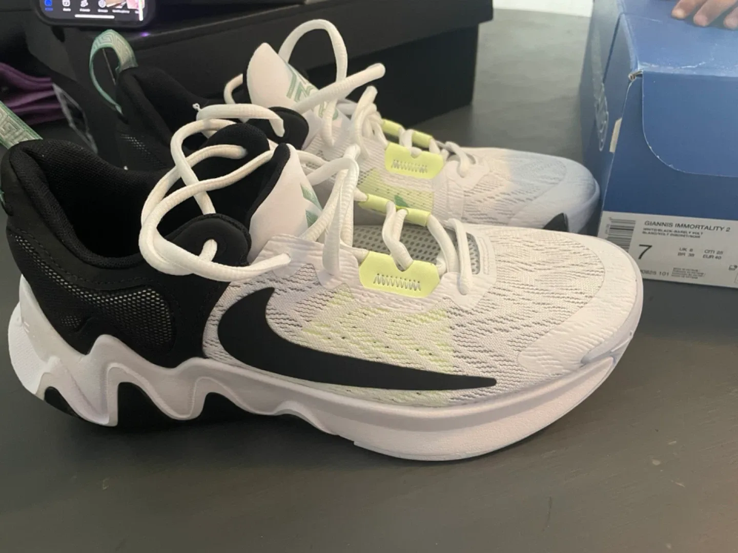 Nike Giannis Immortality 2 Size 7 Sneakers image indicator(2)