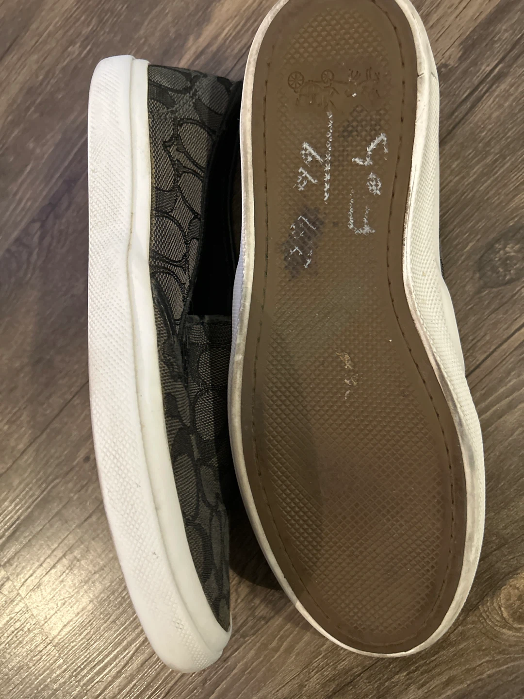 Coach Slip-On Sneakers Size 8B - photo 5