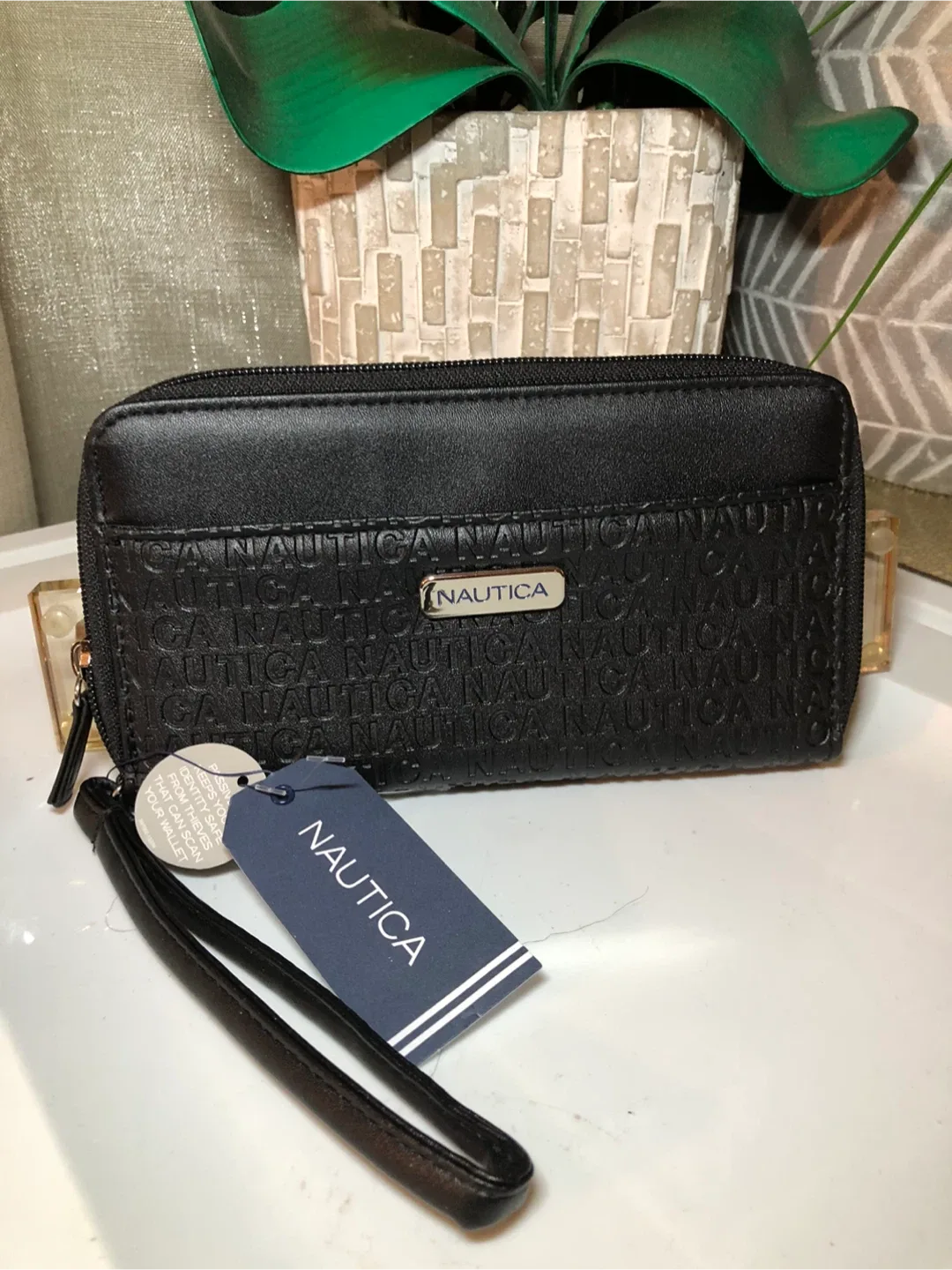 Nautica Black Wristlet Wallet - New with Tags! image indicator(6)