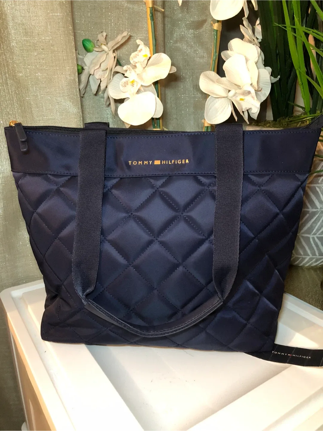 Tommy Hilfiger Navy Blue Quilted Tote Bag image indicator(6)