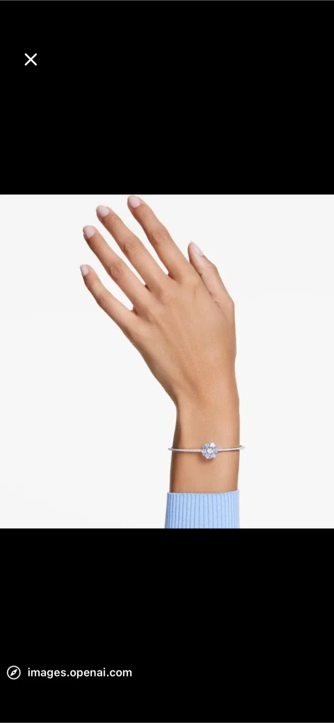 Swaroveski Idyllia bangle Blue Flower Bracelet image indicator(4)