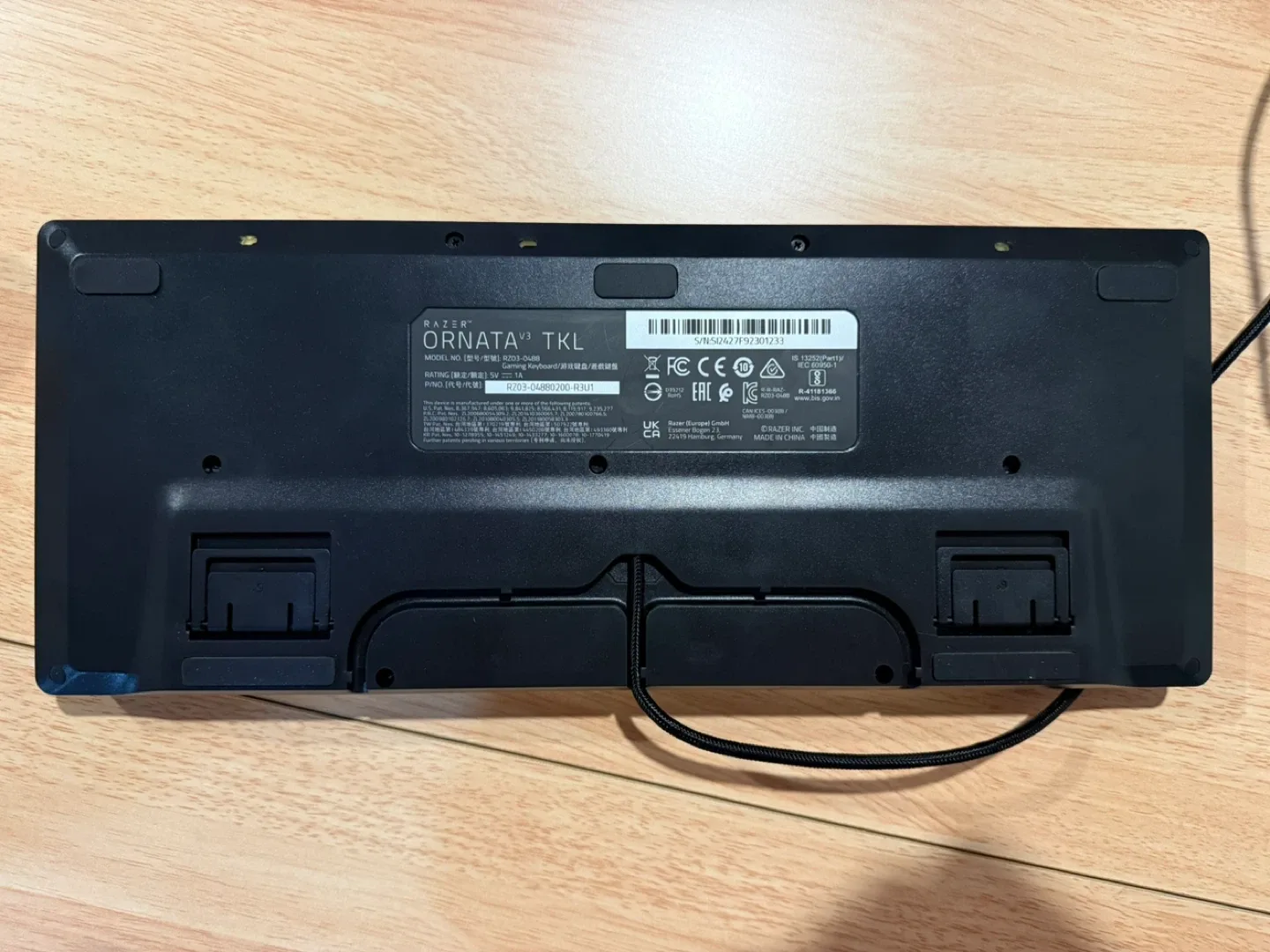 Razer Ornata V3 TKL Gaming Keyboard image indicator(4)