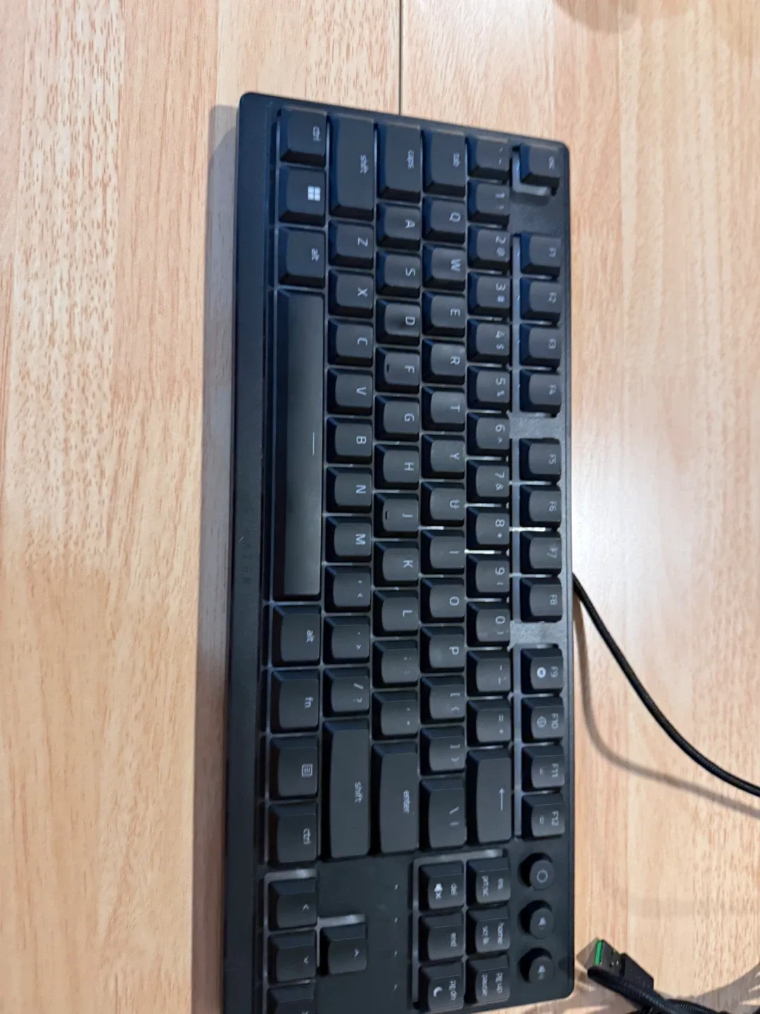 Razer Ornata V3 TKL Gaming Keyboard image indicator(6)