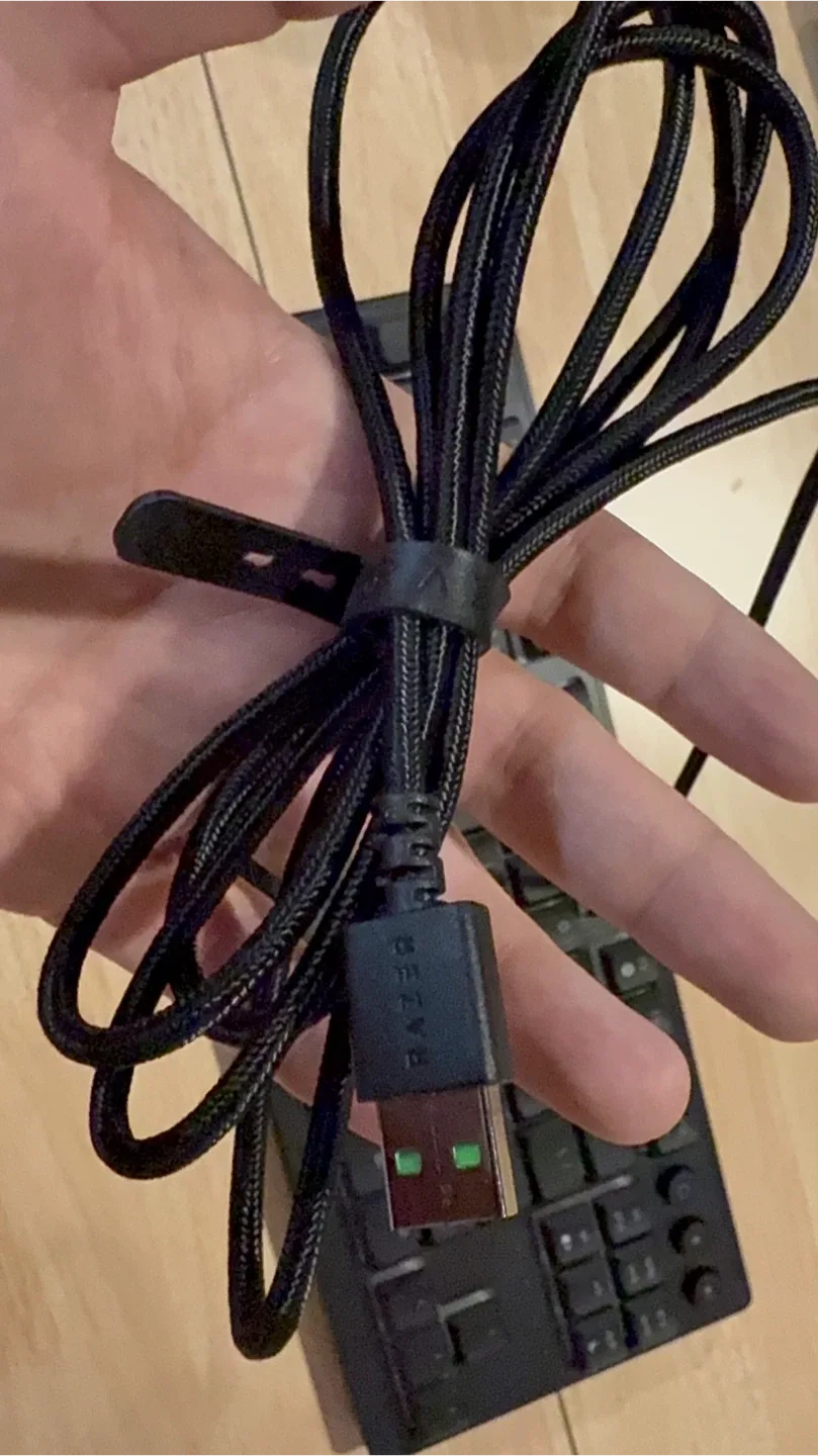 Razer Ornata V3 TKL Gaming Keyboard image indicator(5)