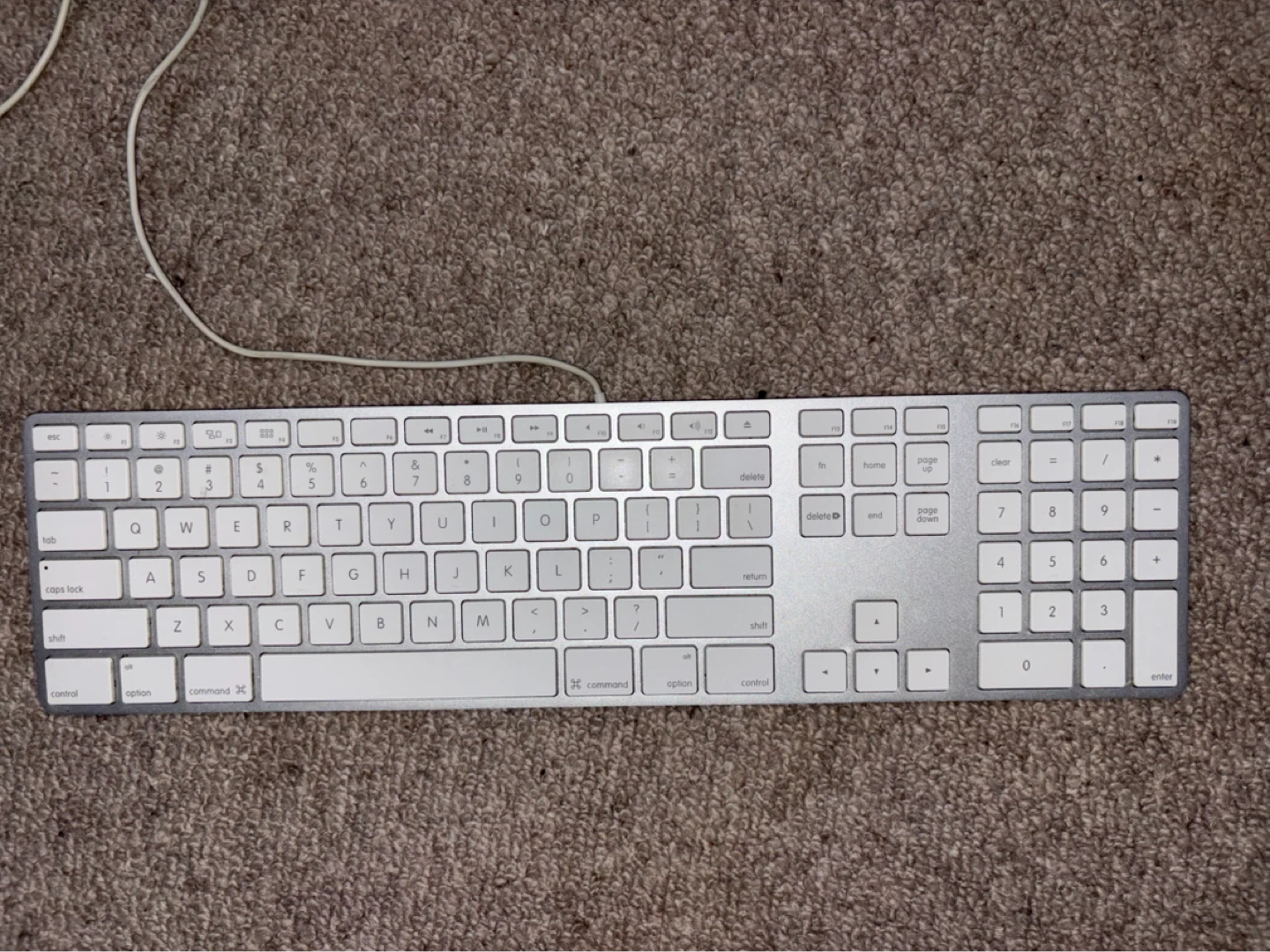 Apple Wired Keyboard