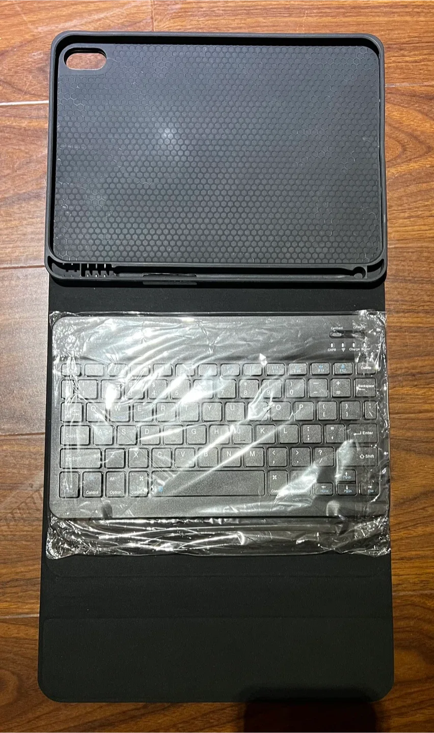 Black Tablet Case with Keyboard
