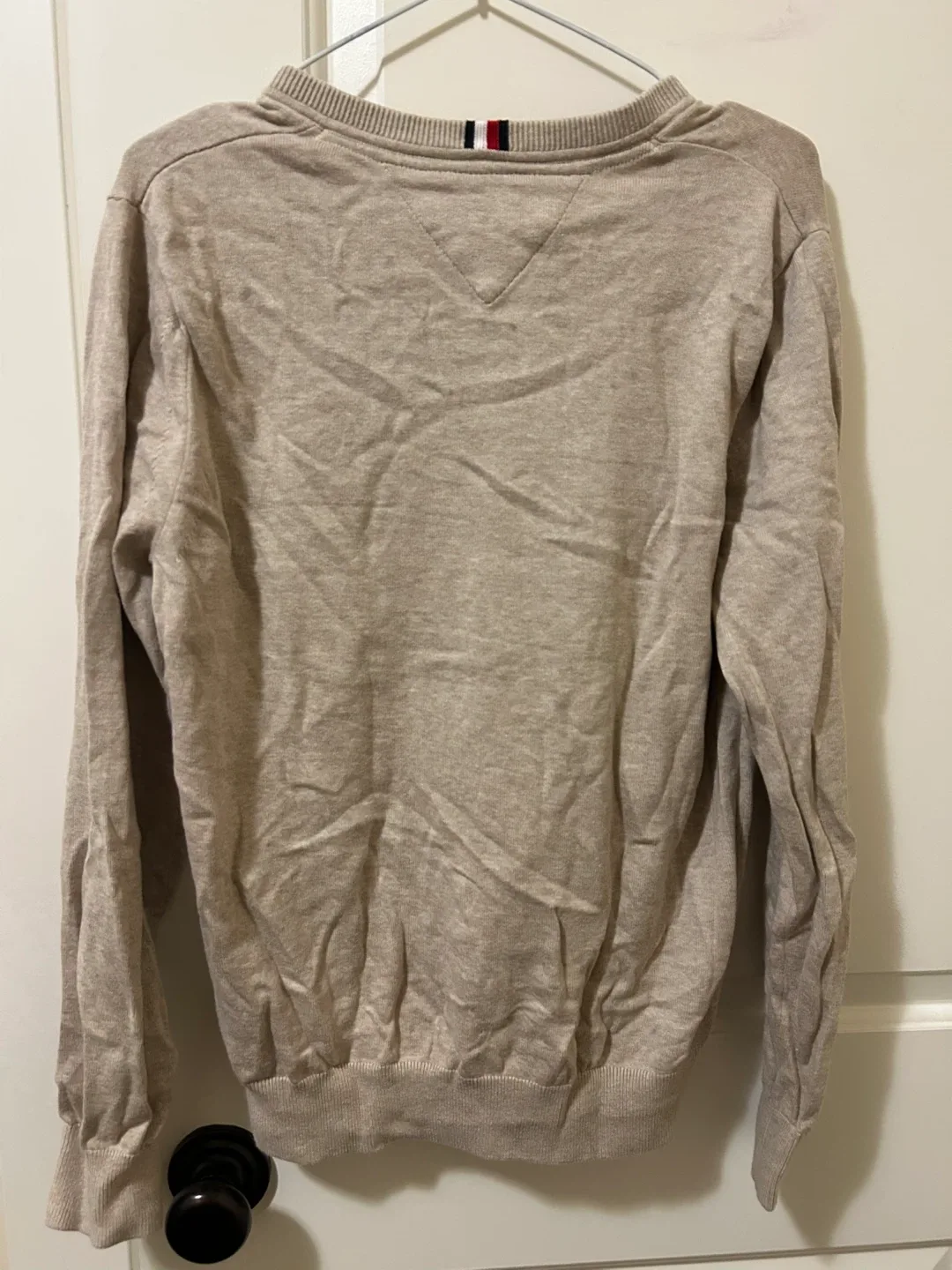 Tommy Hilfiger Beige V-Neck Sweater - Size M image indicator(2)