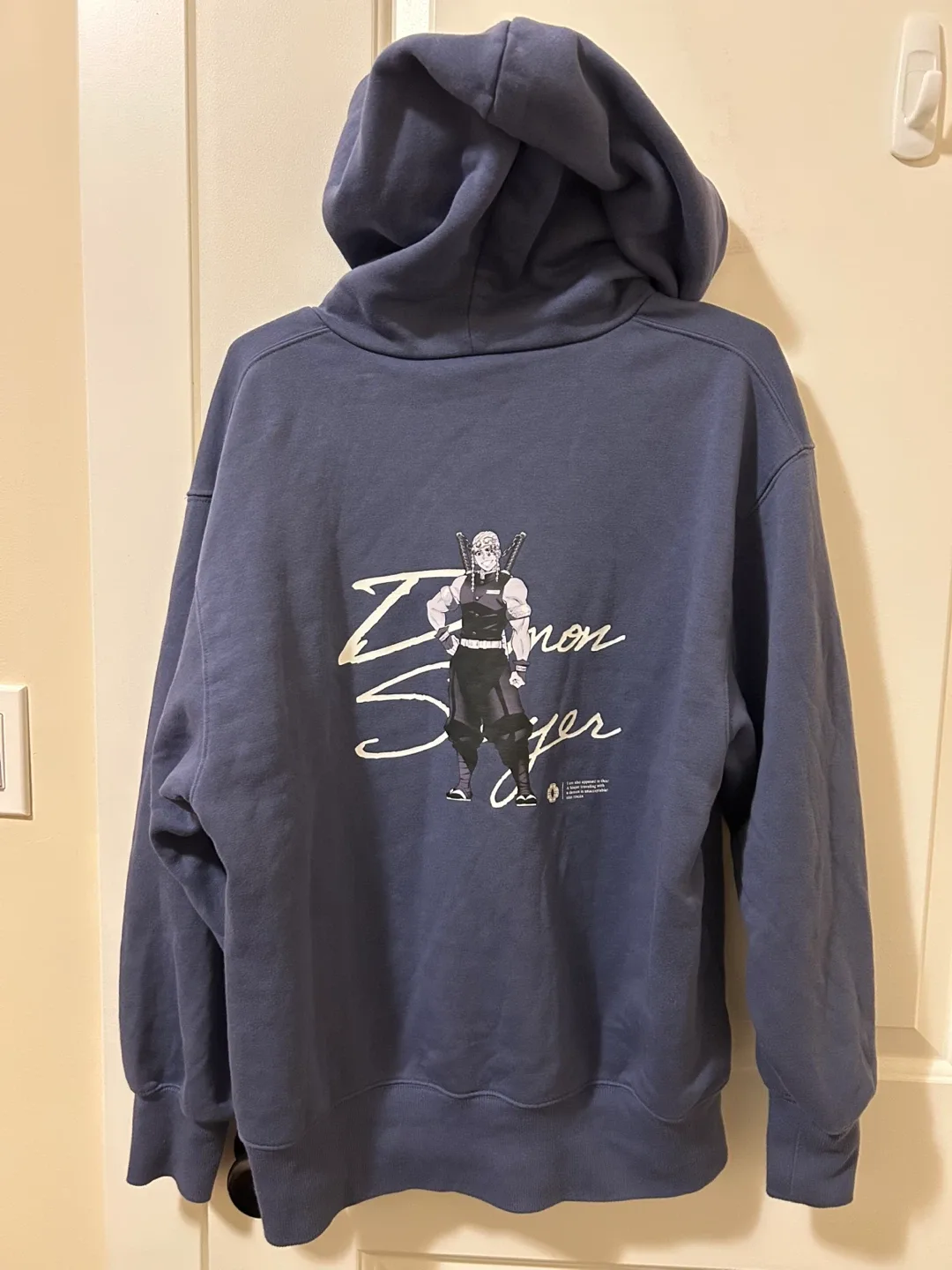 Demon Slayer Hoodie - Size M image indicator(2)