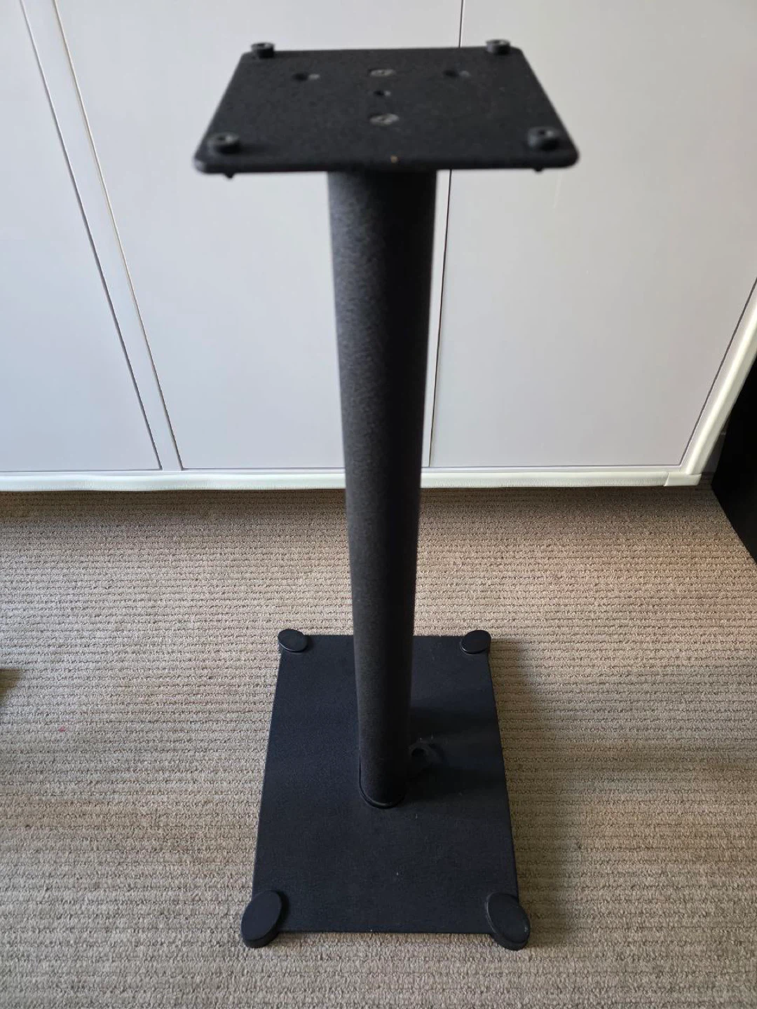 Sanus SF30 Steel Speaker Stands (Pair, Black, 30”) - photo 3