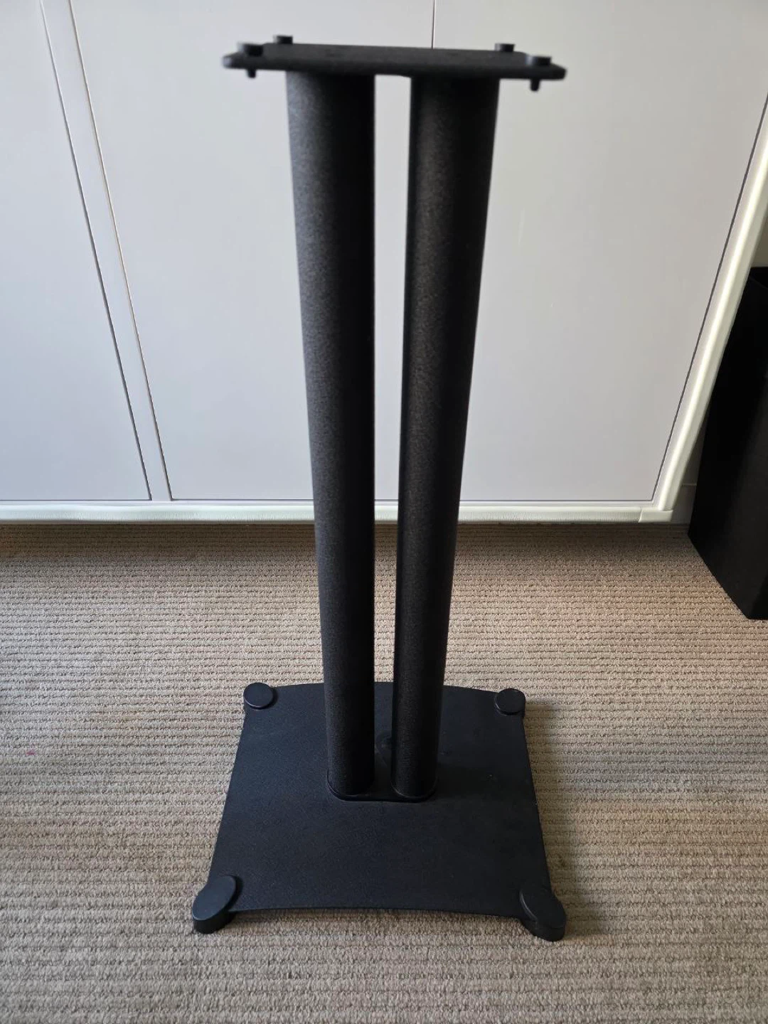 Sanus SF30 Steel Speaker Stands (Pair, Black, 30”) - photo 5